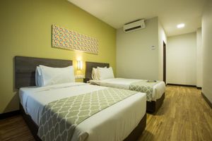 Alojamiento - Humaira Hotel
