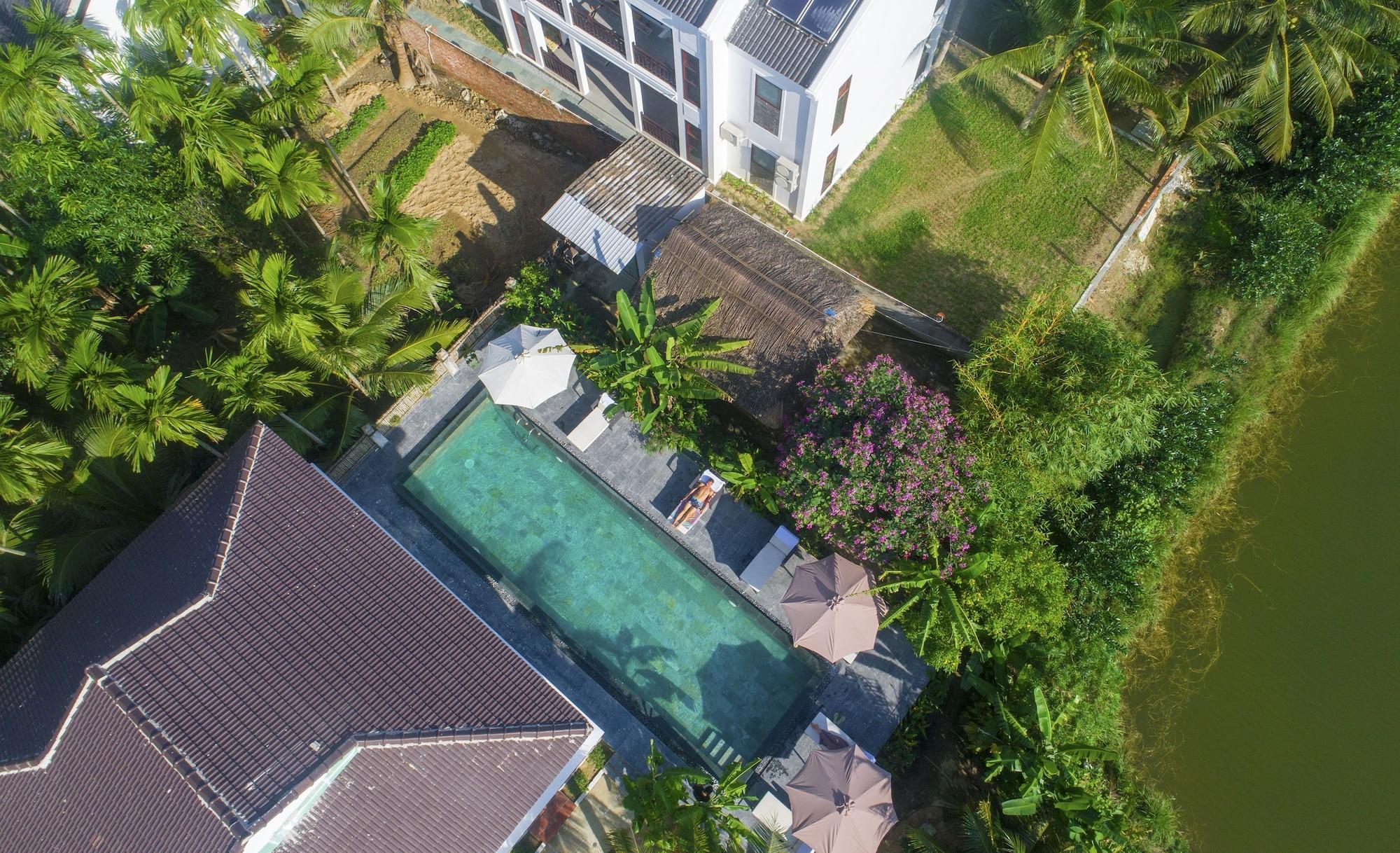 Vista Exterior Luna Villa Homestay