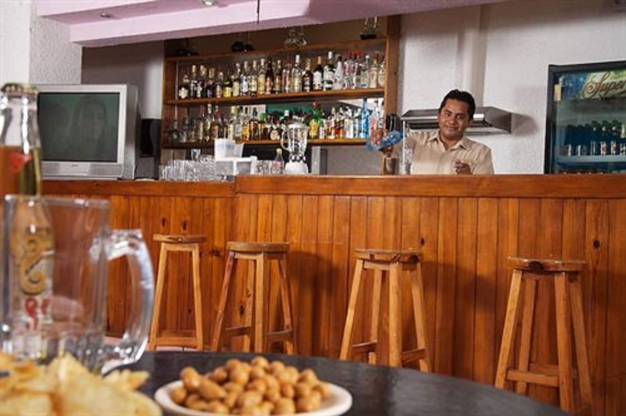 Bar/Salón Hotel Antillano