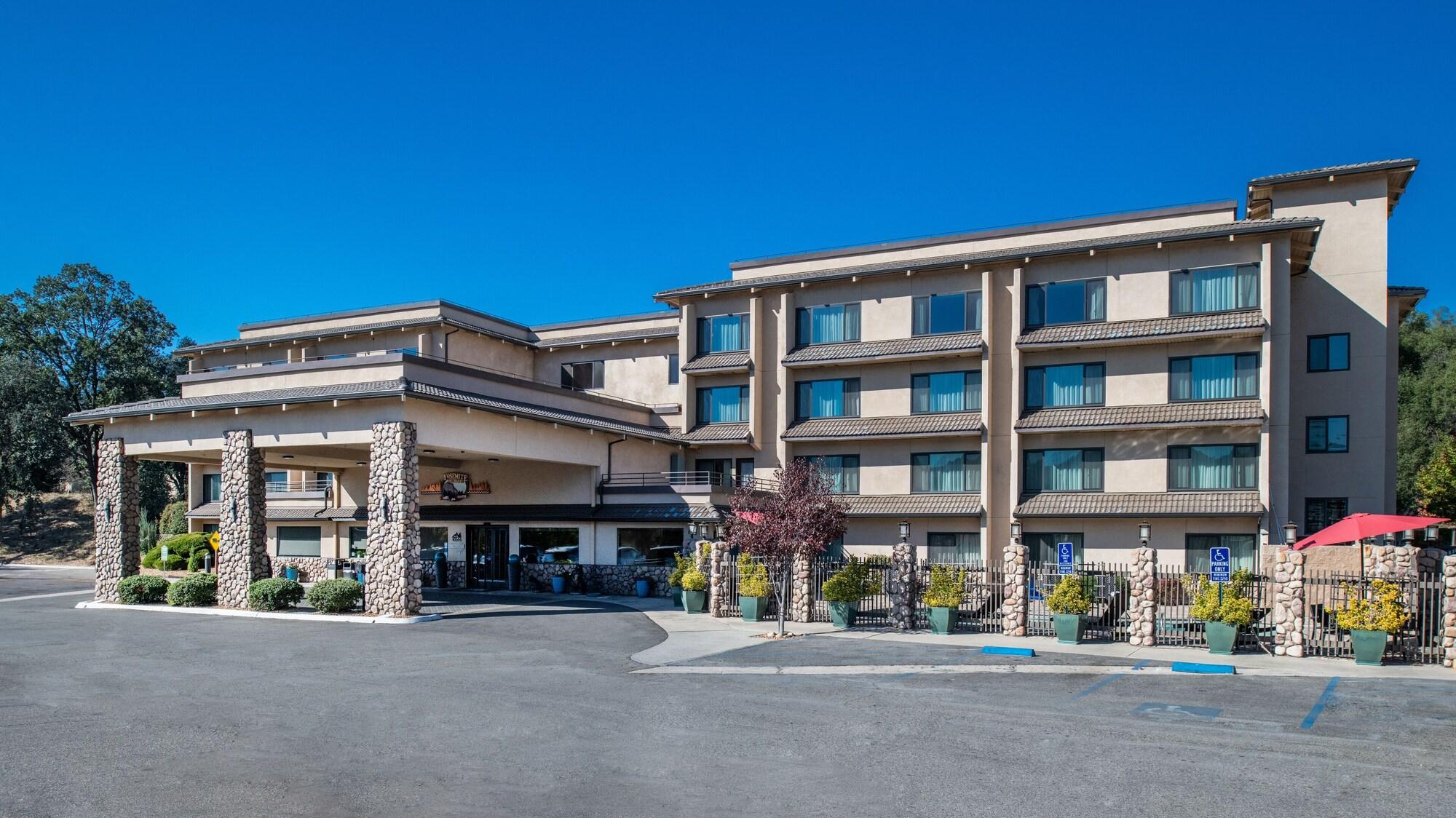 Vista Exterior Yosemite Southgate Hotel & Suites