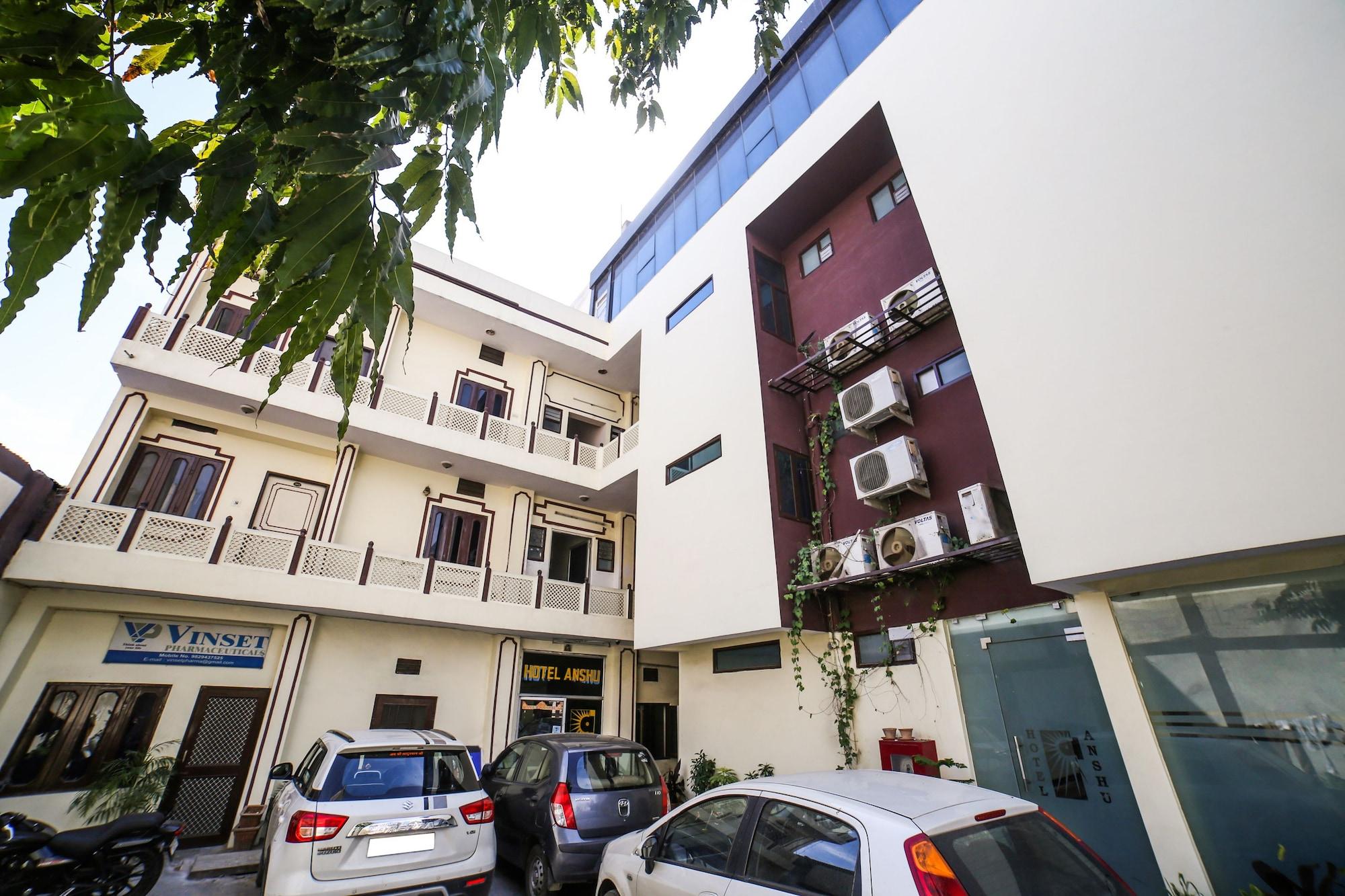 Vista Exterior OYO 30231 Hotel Anshu