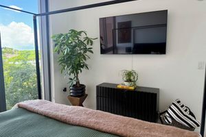 Alquiler Vacacional - Modern Oasis – Steps from Dining & Nightlife