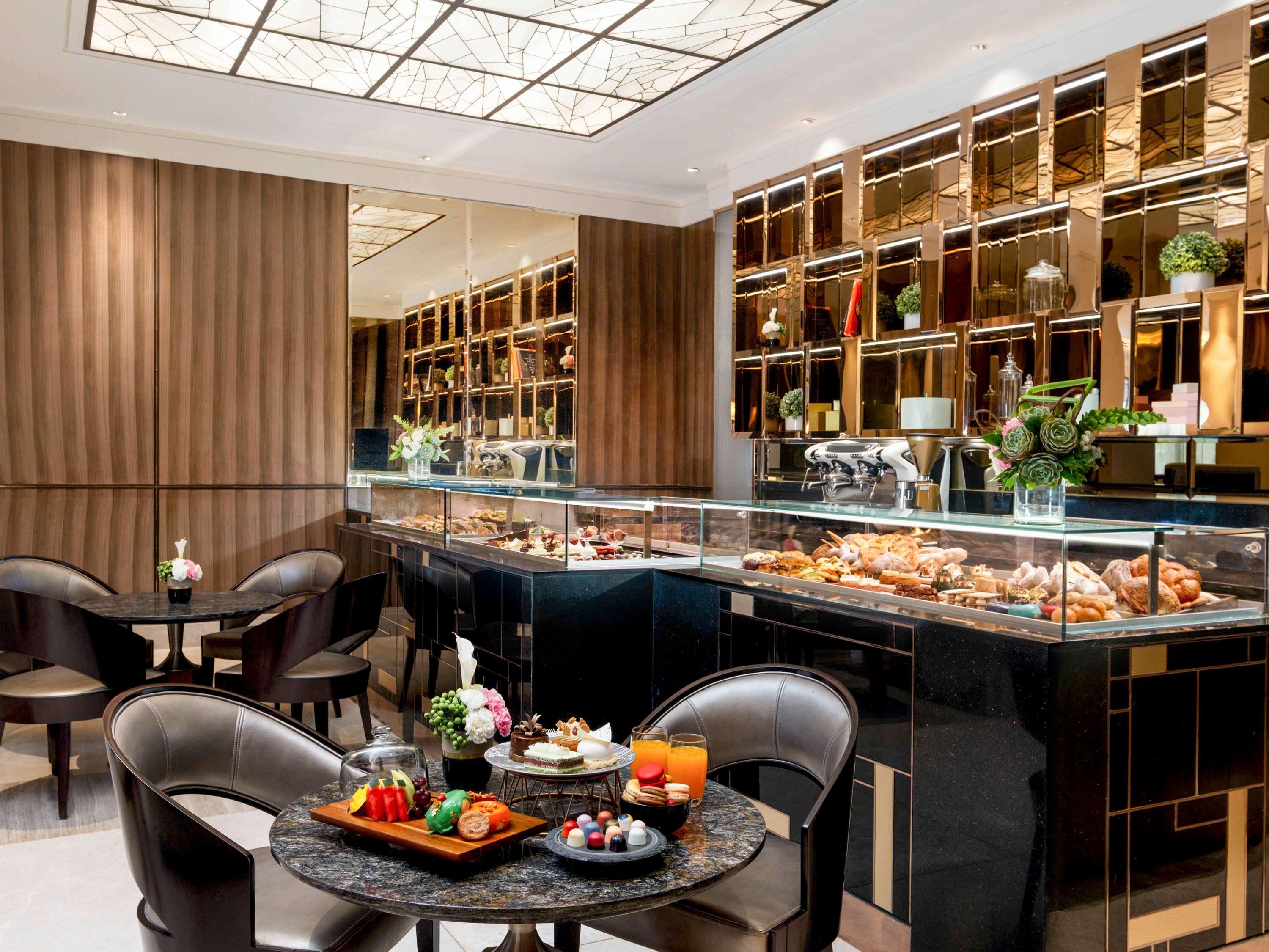 Restaurant Admiral Hotel Manila - MGallery Collection