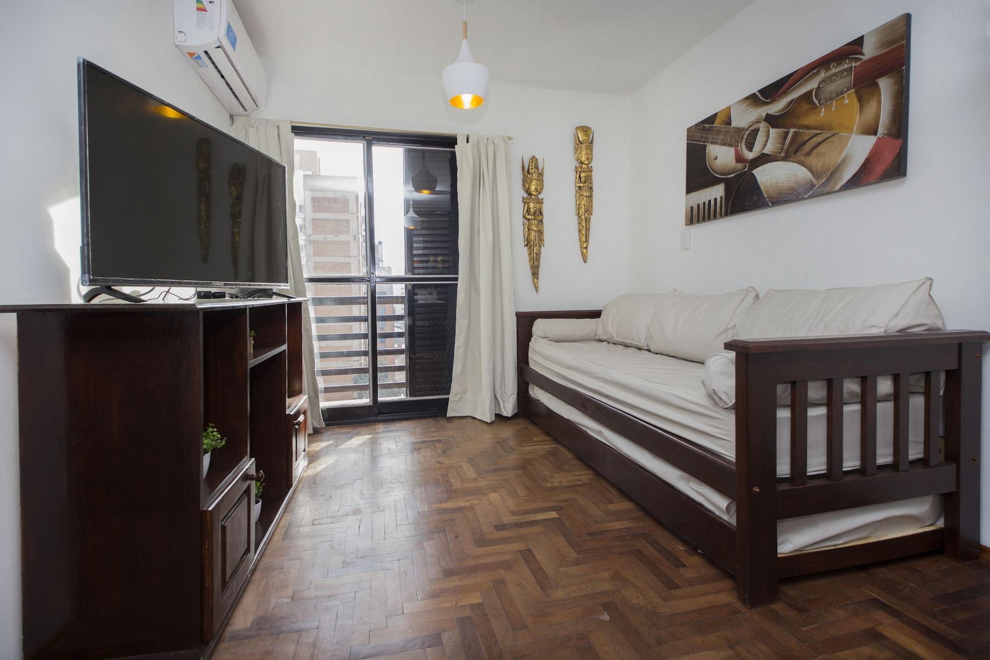 Vista Lobby Dean Funes X22