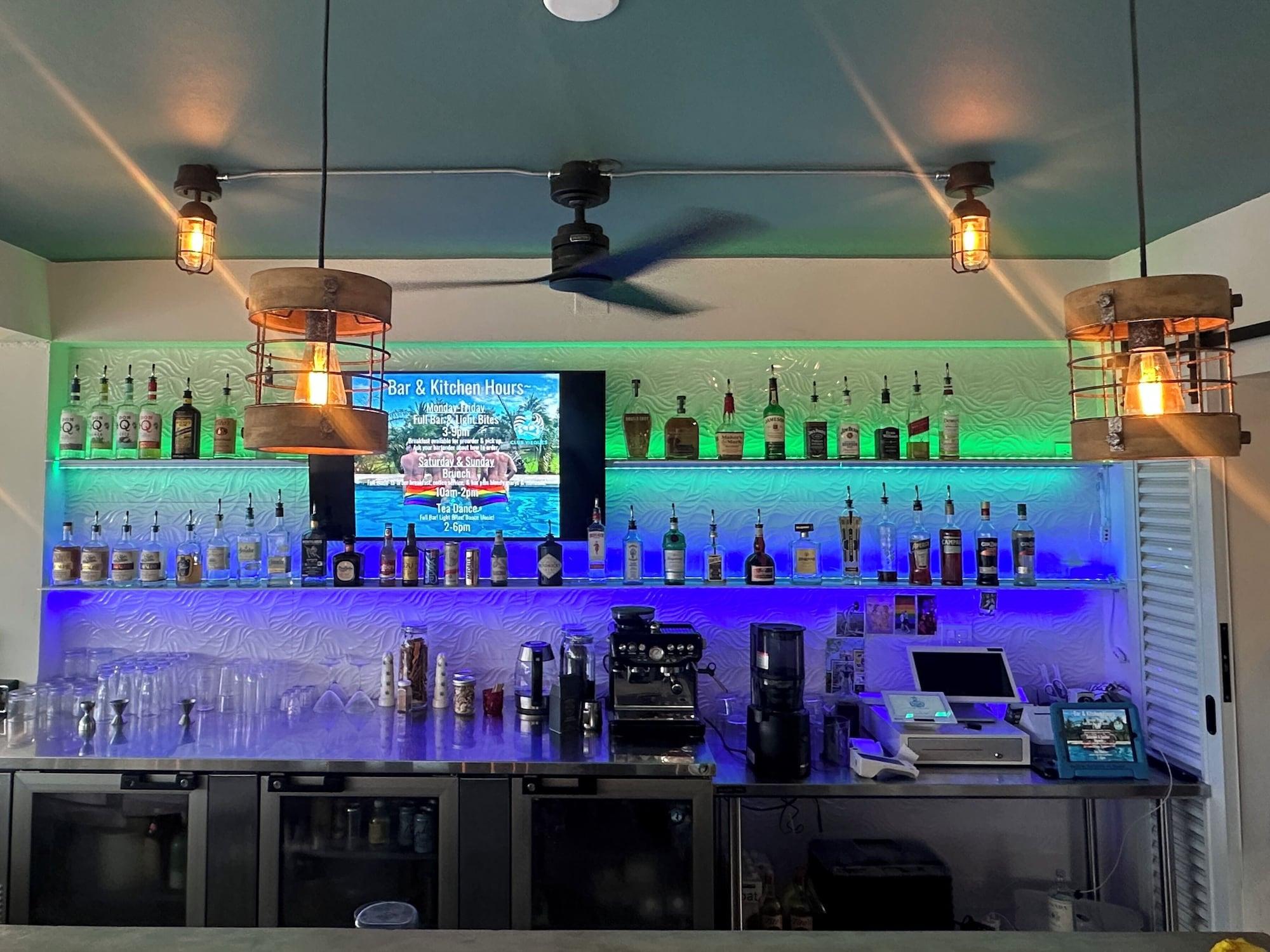 Bar/Salón Club Vieques - Adults Only Resort - LGBT Friendly