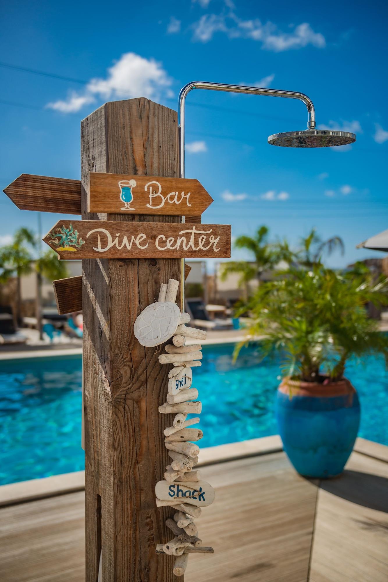 Bar/Salón Bloozz resort Bonaire