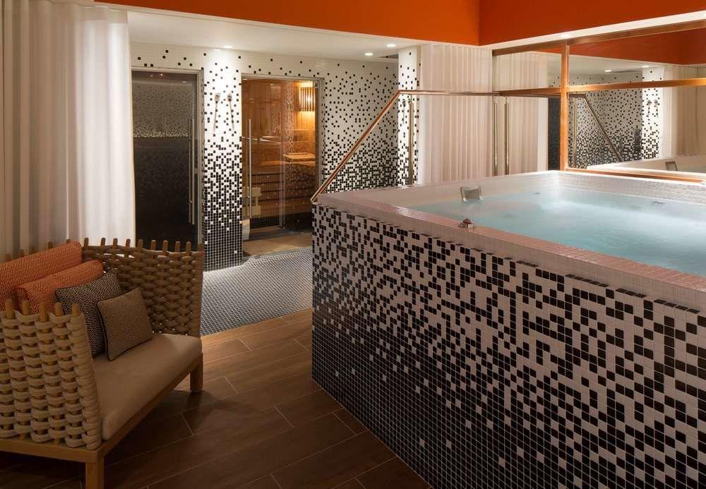 Hotel Renaissance Paris Republique Hotel