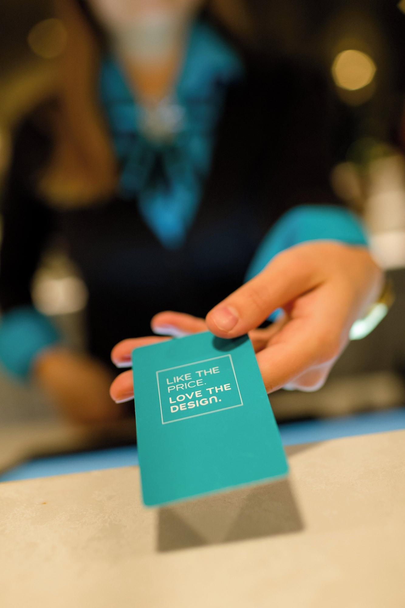 Vista Lobby Motel One Magdeburg