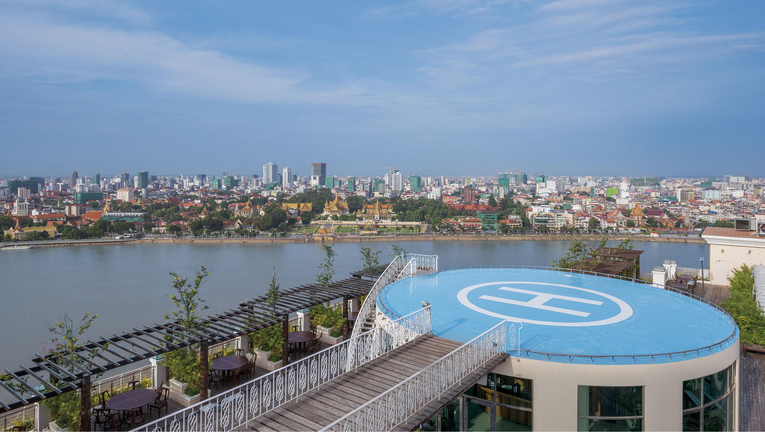 Vista Exterior Sokha Phnom Penh Hotel