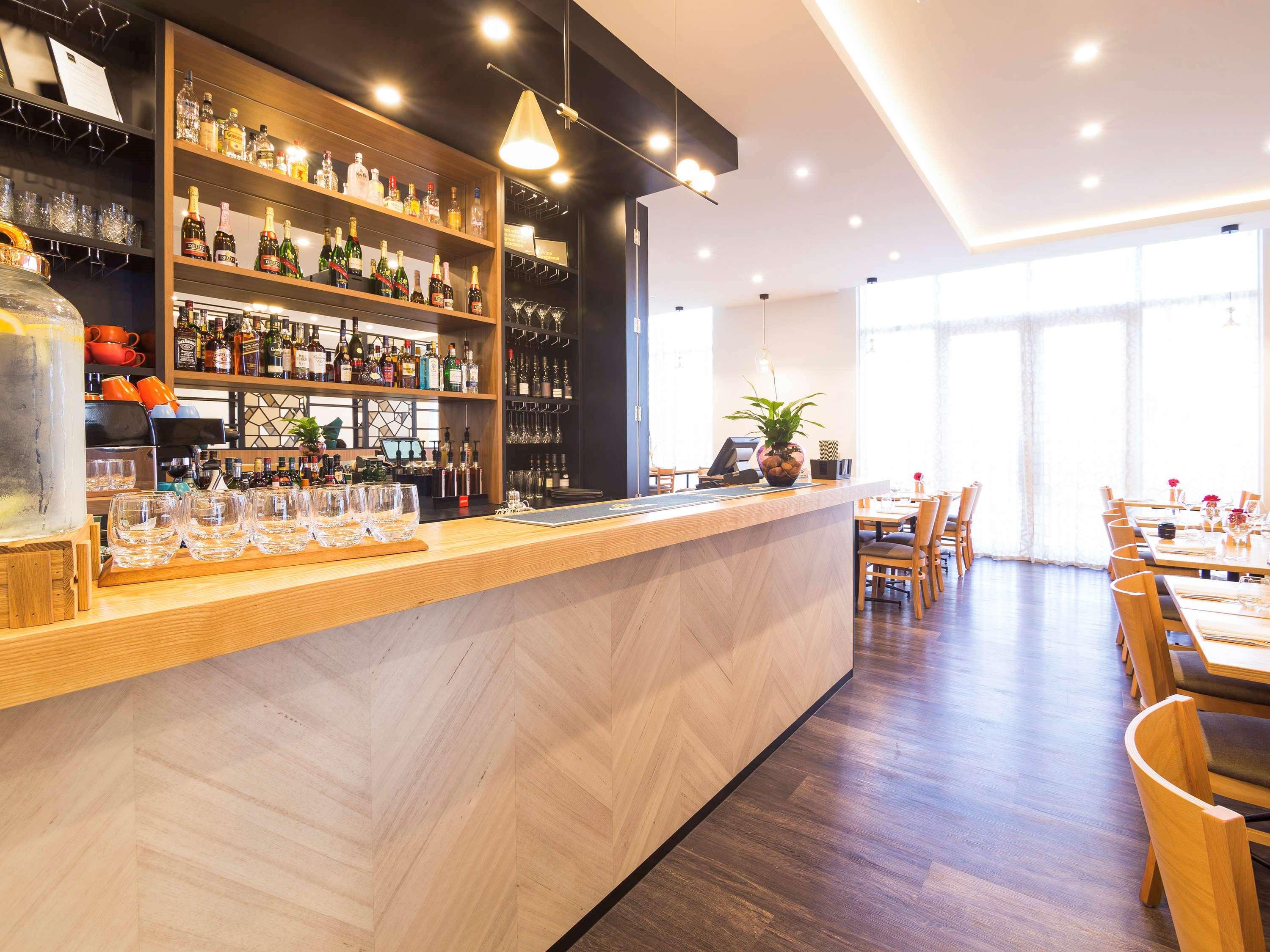 Bar/Salón The Sebel Auckland Manukau