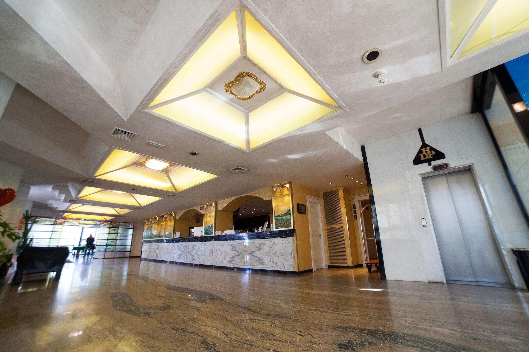 Vista Lobby Hotel Diplomat Palace