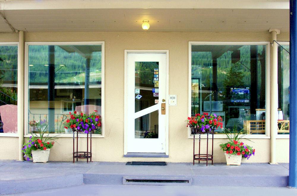 Vista Exterior Villa Motel
