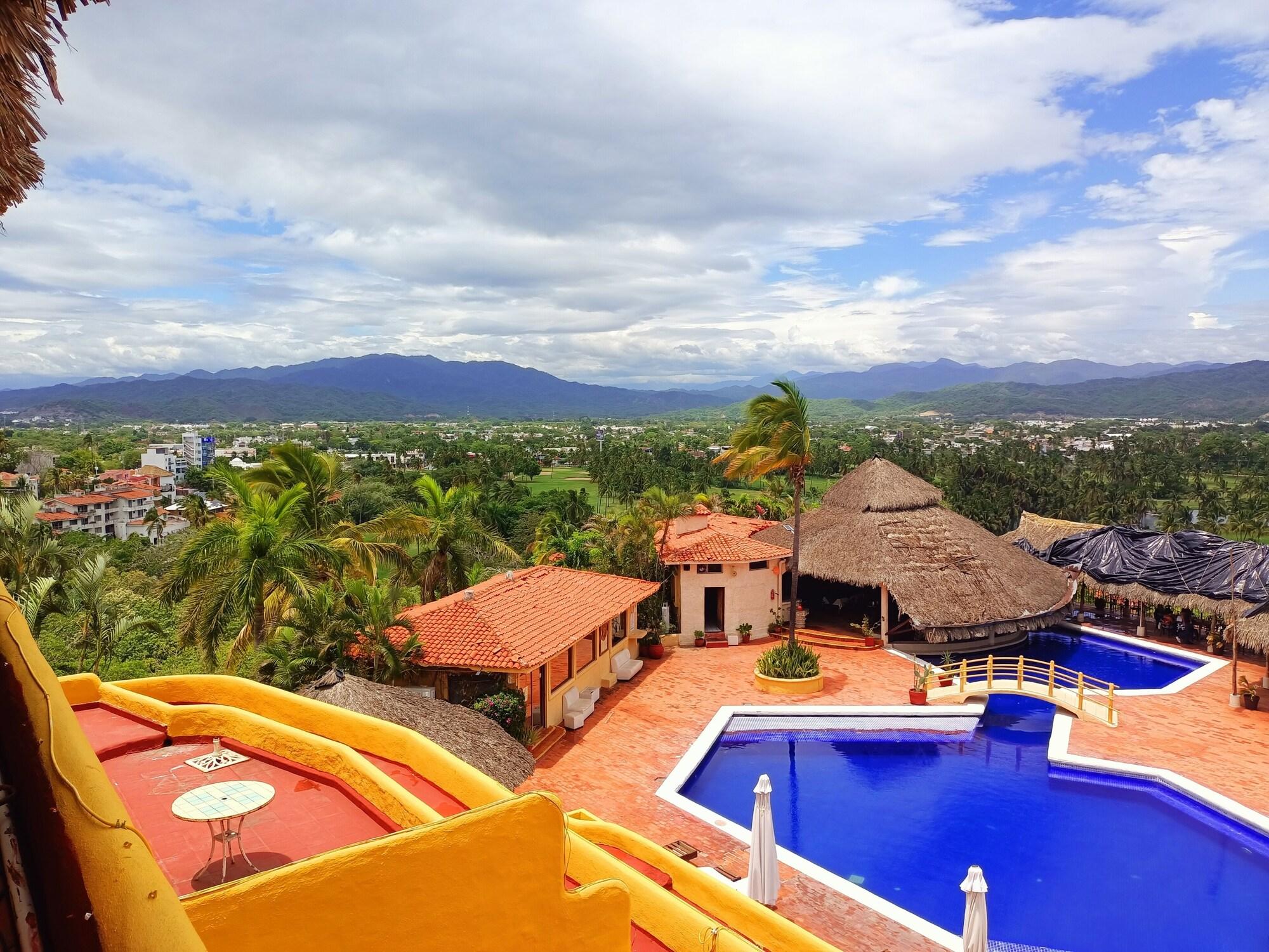 Vista Exterior Hotel Plaza Tucan