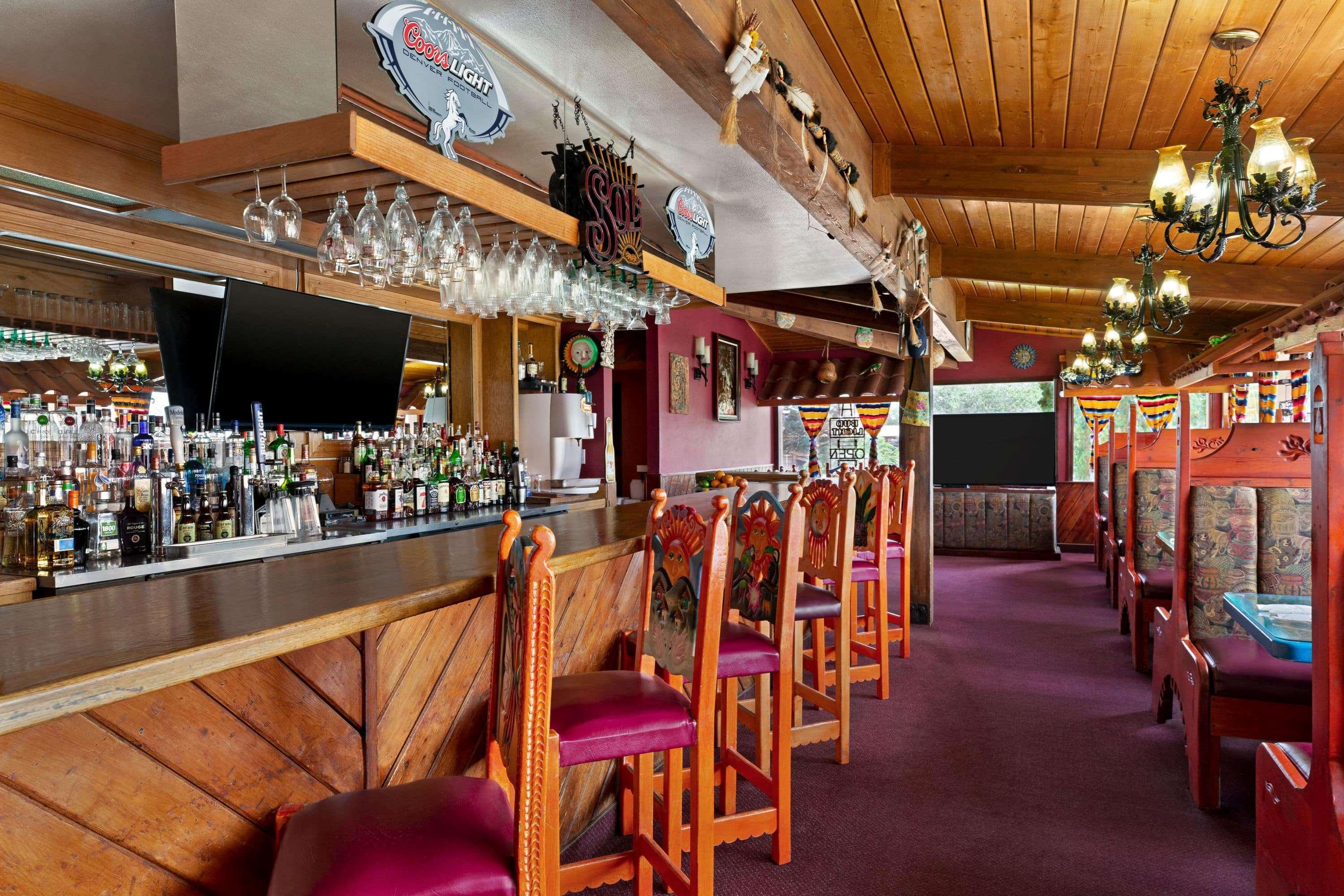Restaurant Days Inn by Wyndham Cortez