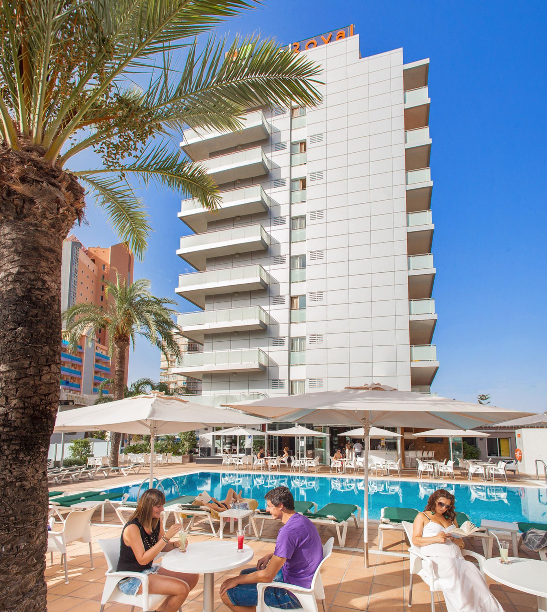 Vista Exterior Hotel RH Royal - Recommended for Adults