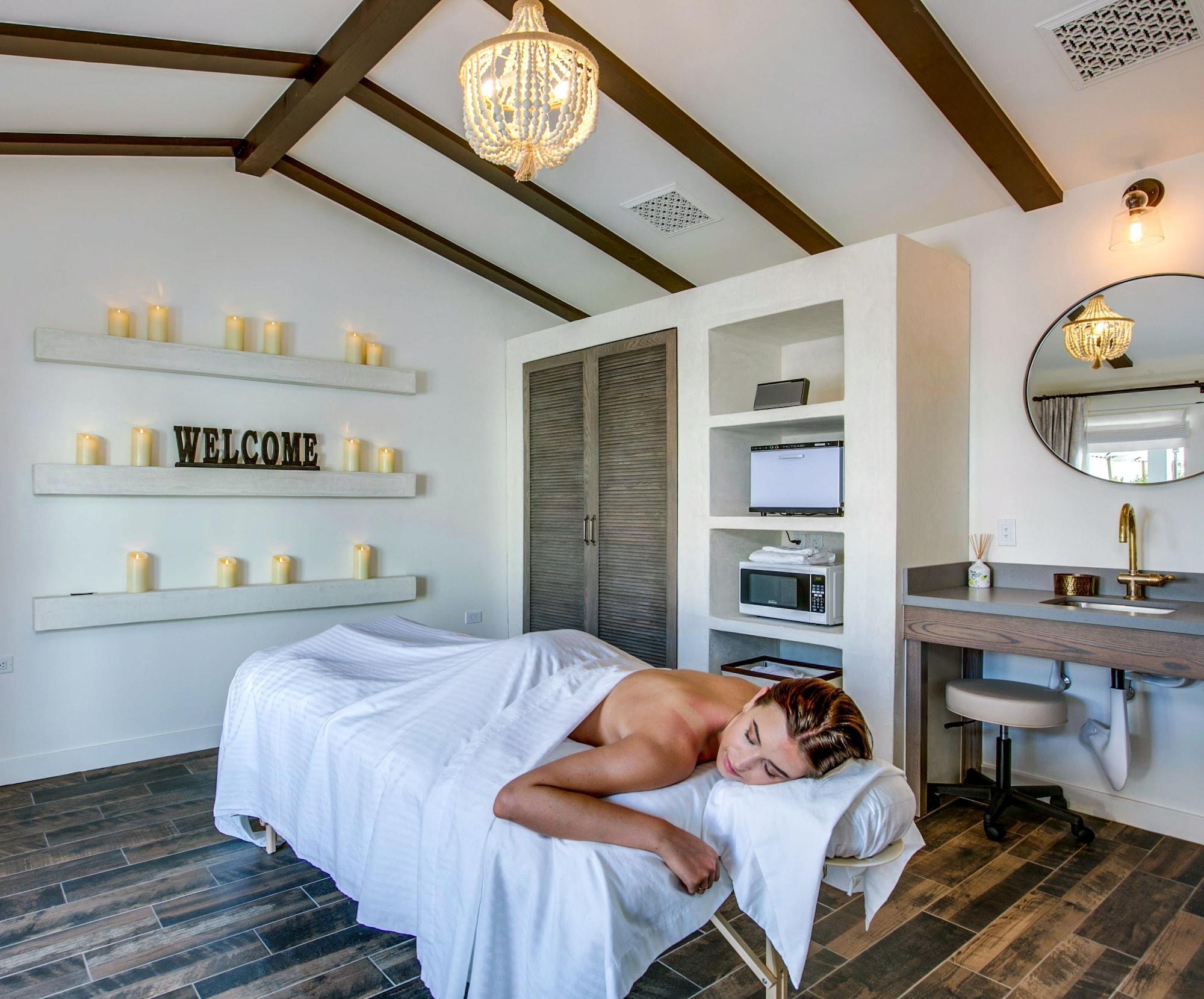 Spa The Three Fifty Hotel