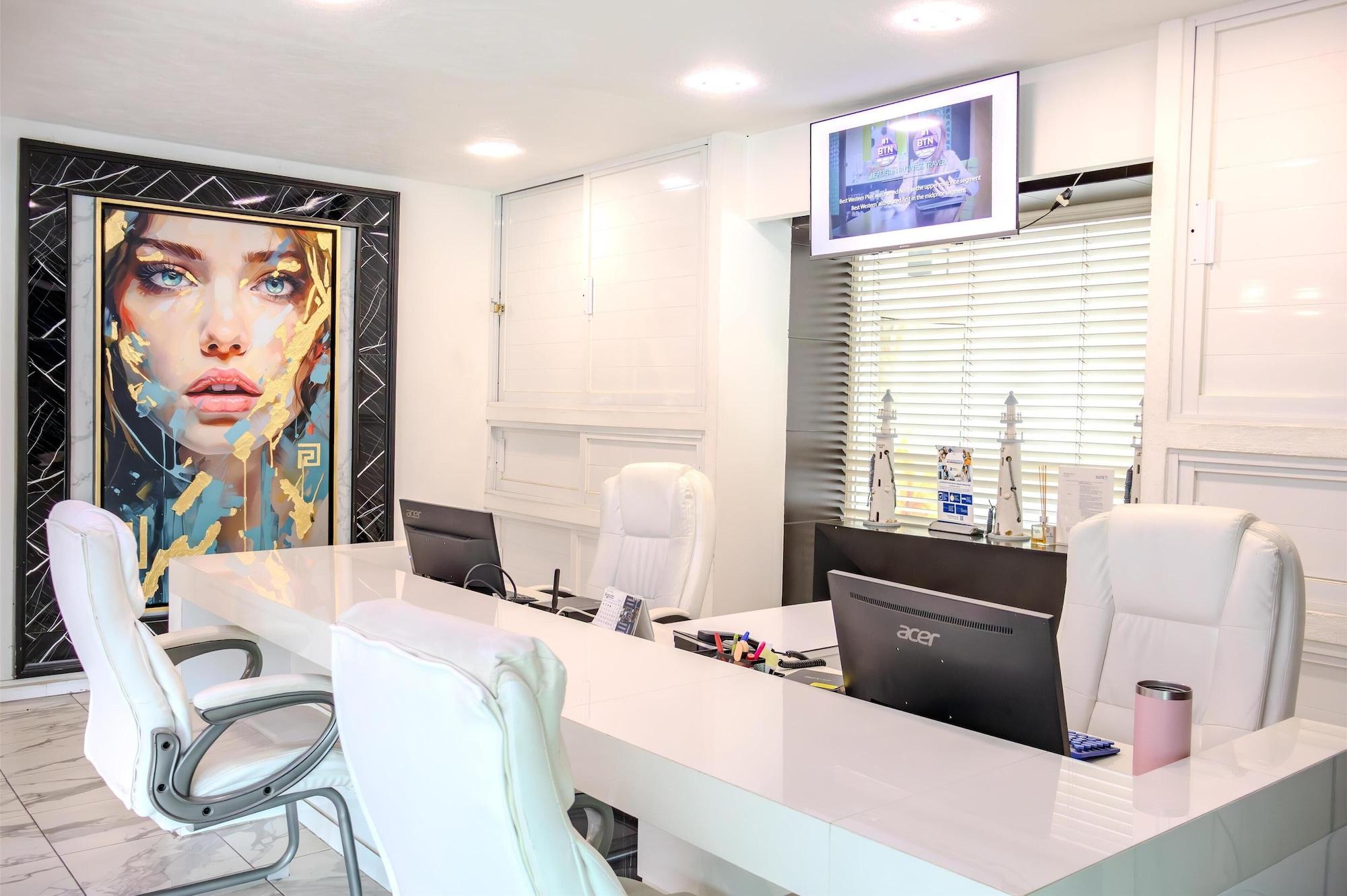 Vista Lobby Best Western Plus Luna del Mar