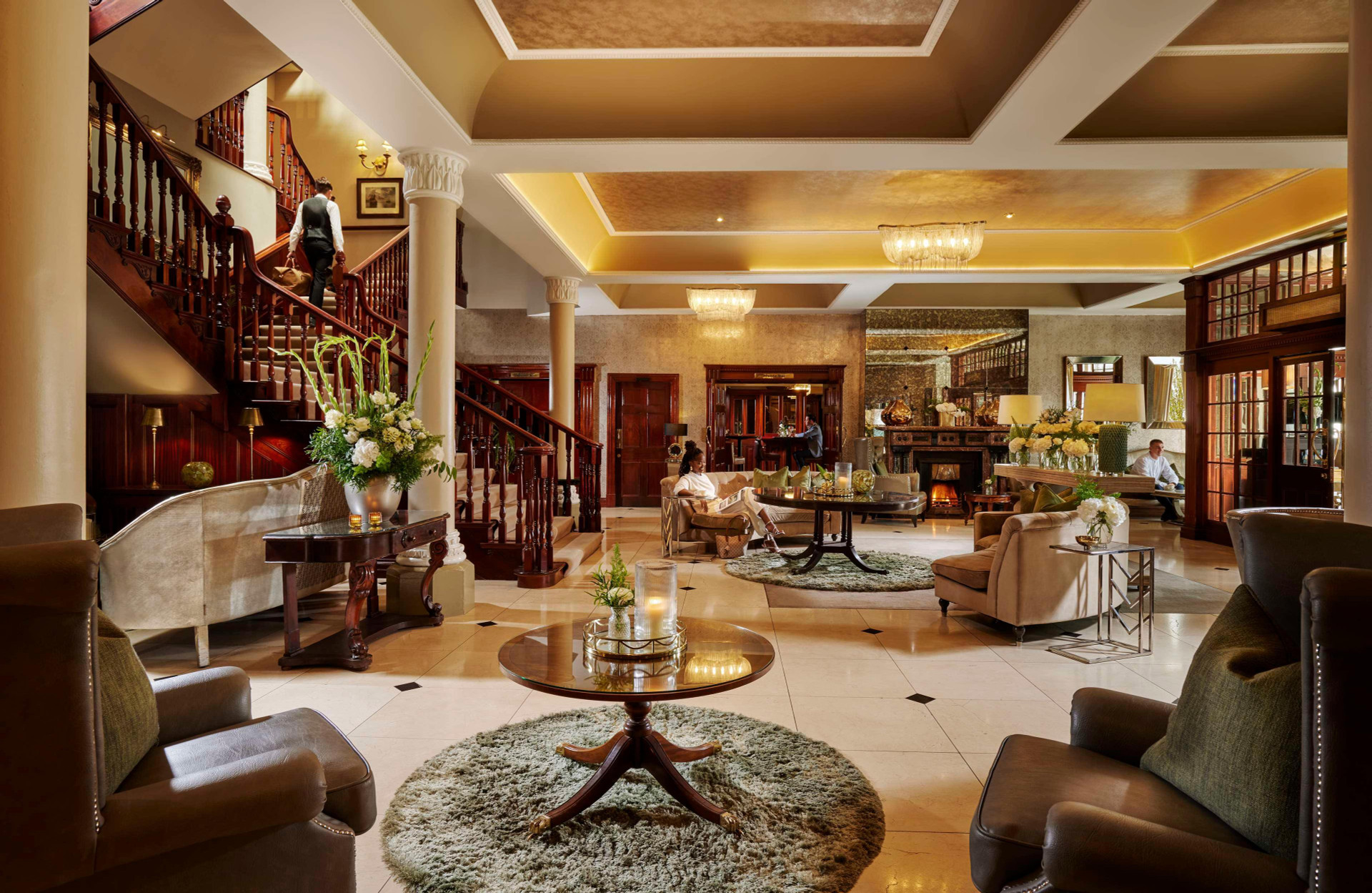 Vista Lobby Hayfield Manor