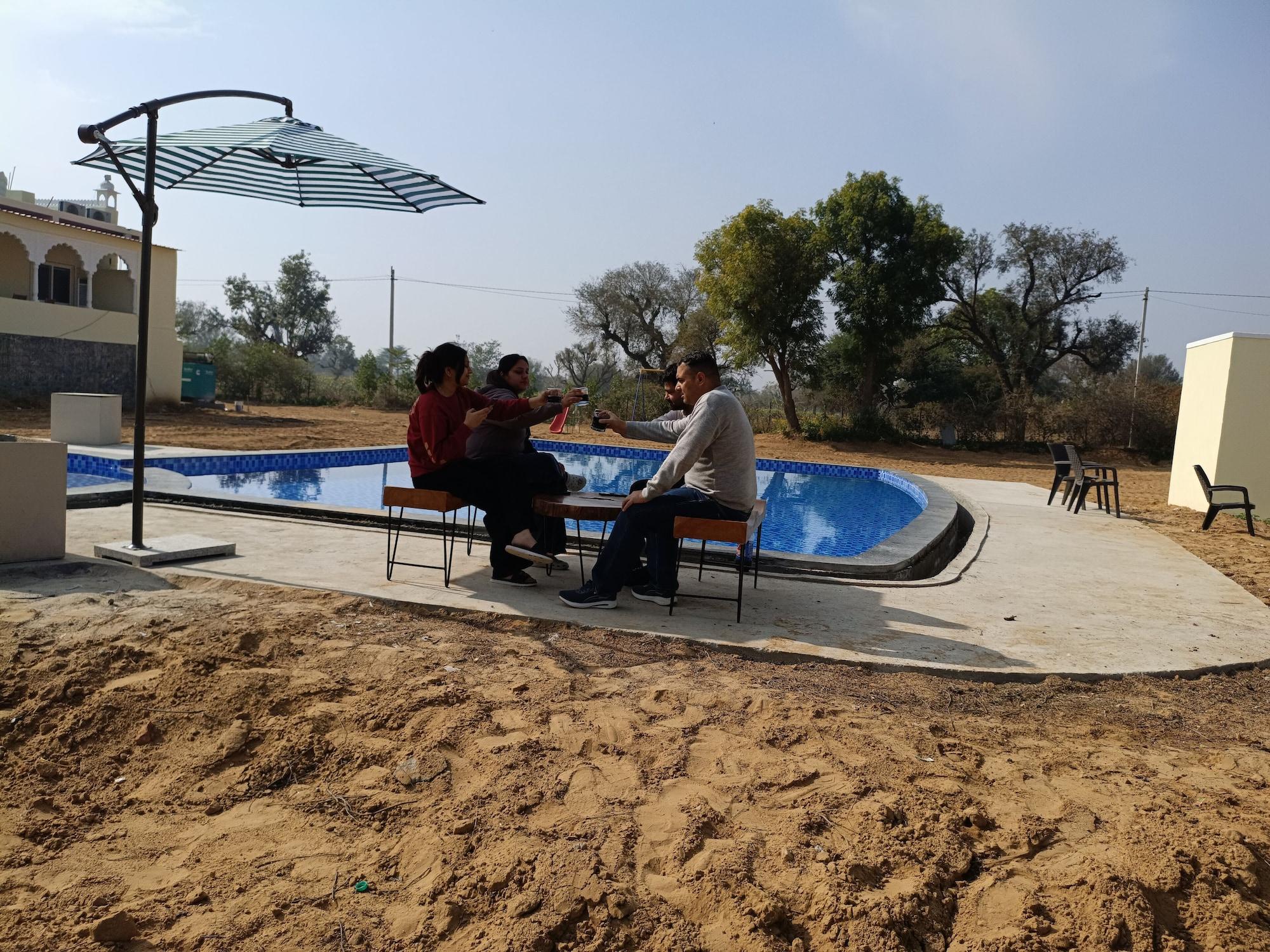 Restaurant Vardhan Resorts