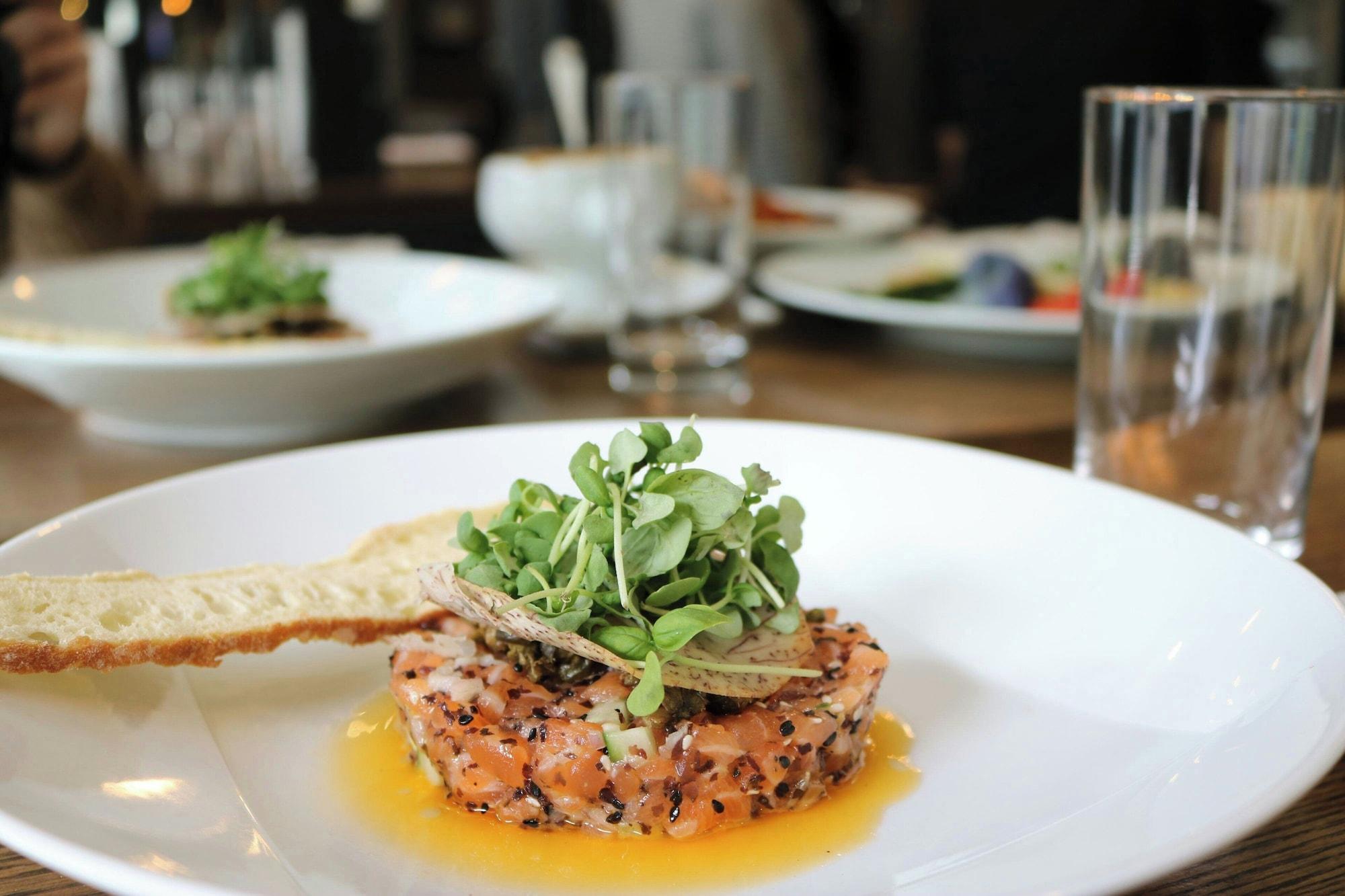 Restaurant Delta Hotels by Marriott Montreal