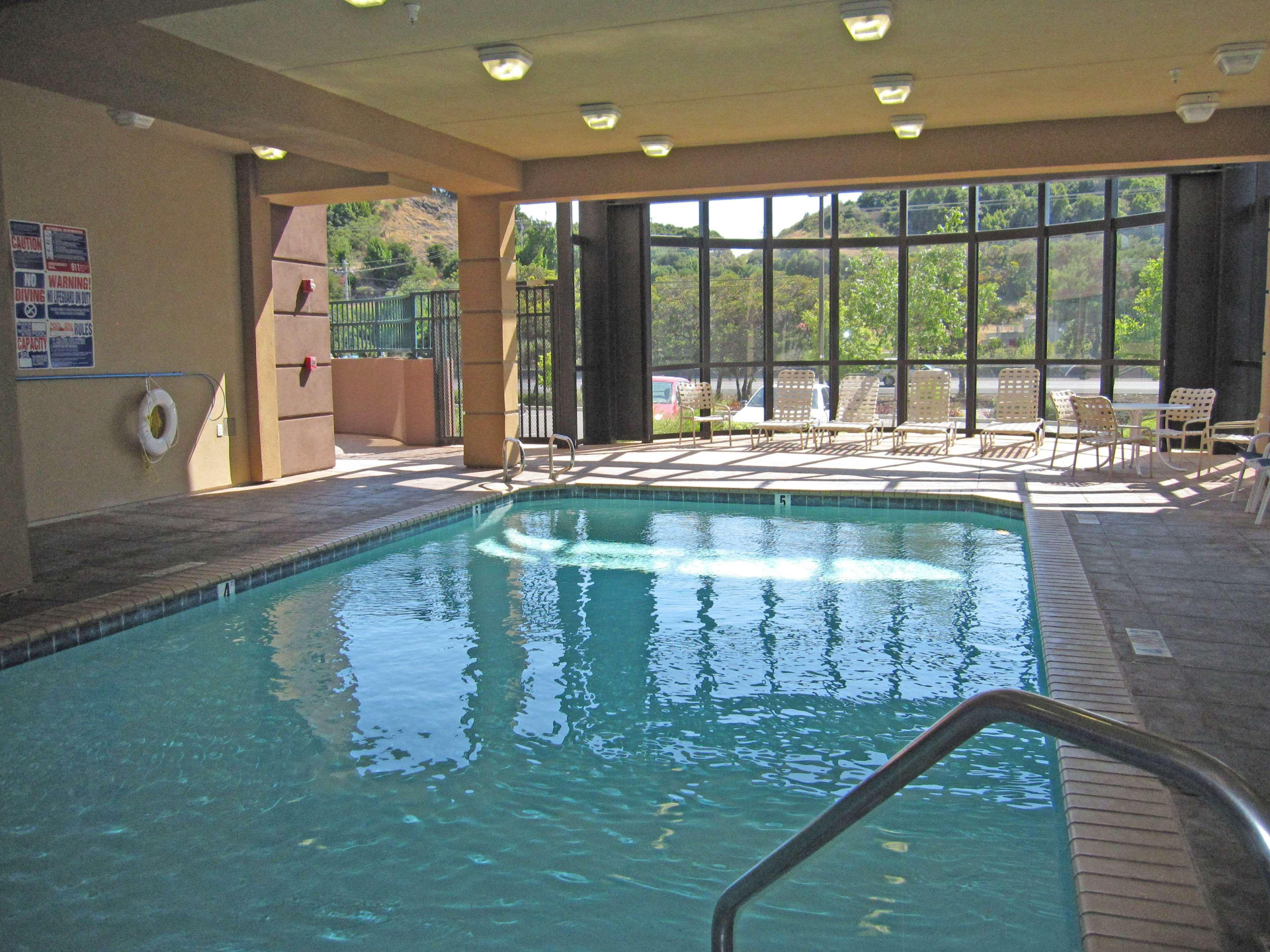 Vista Piscina Extended Stay America Suites San Rafael Francisco Blvd East