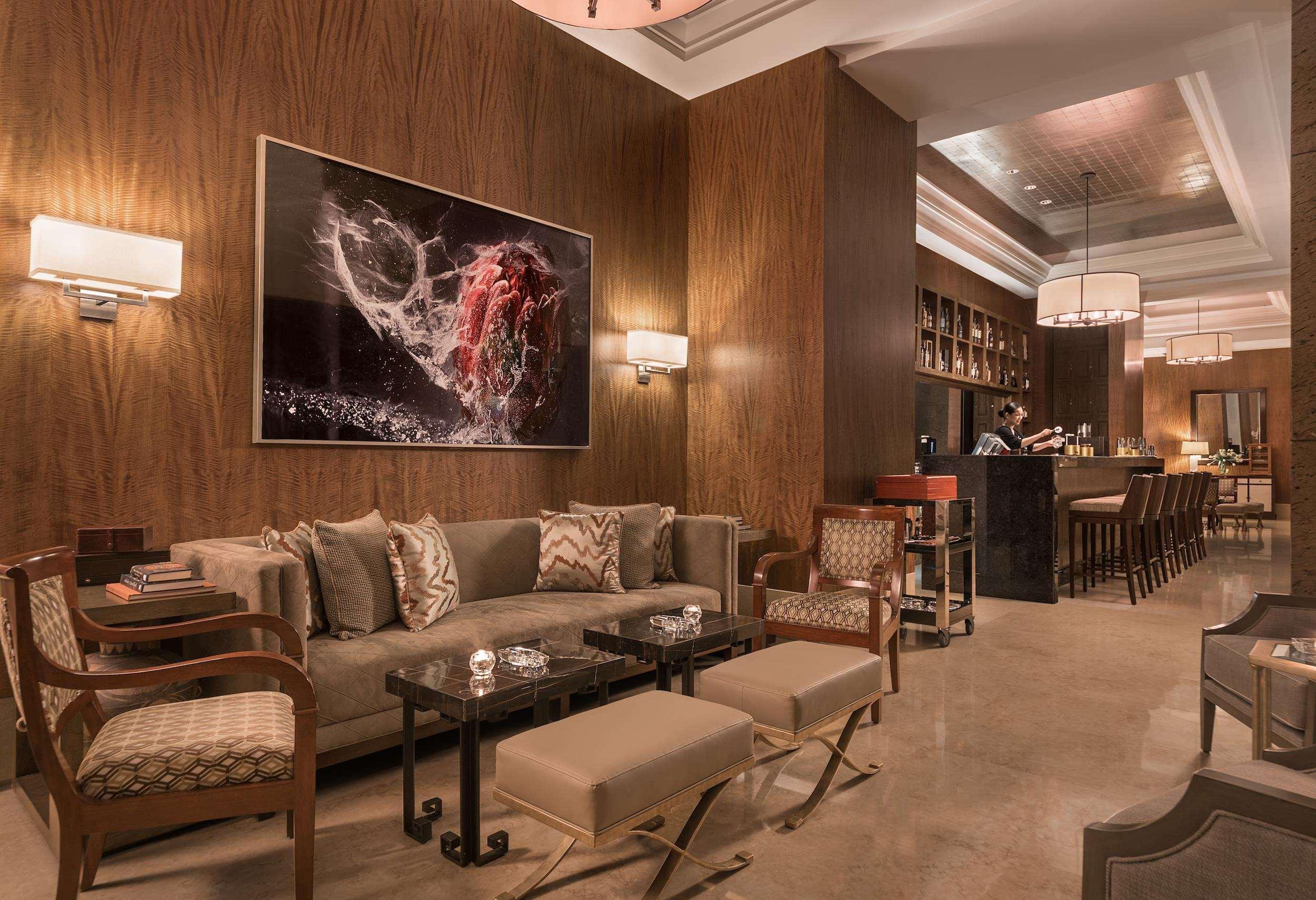 Bar/Salón Discovery Primea