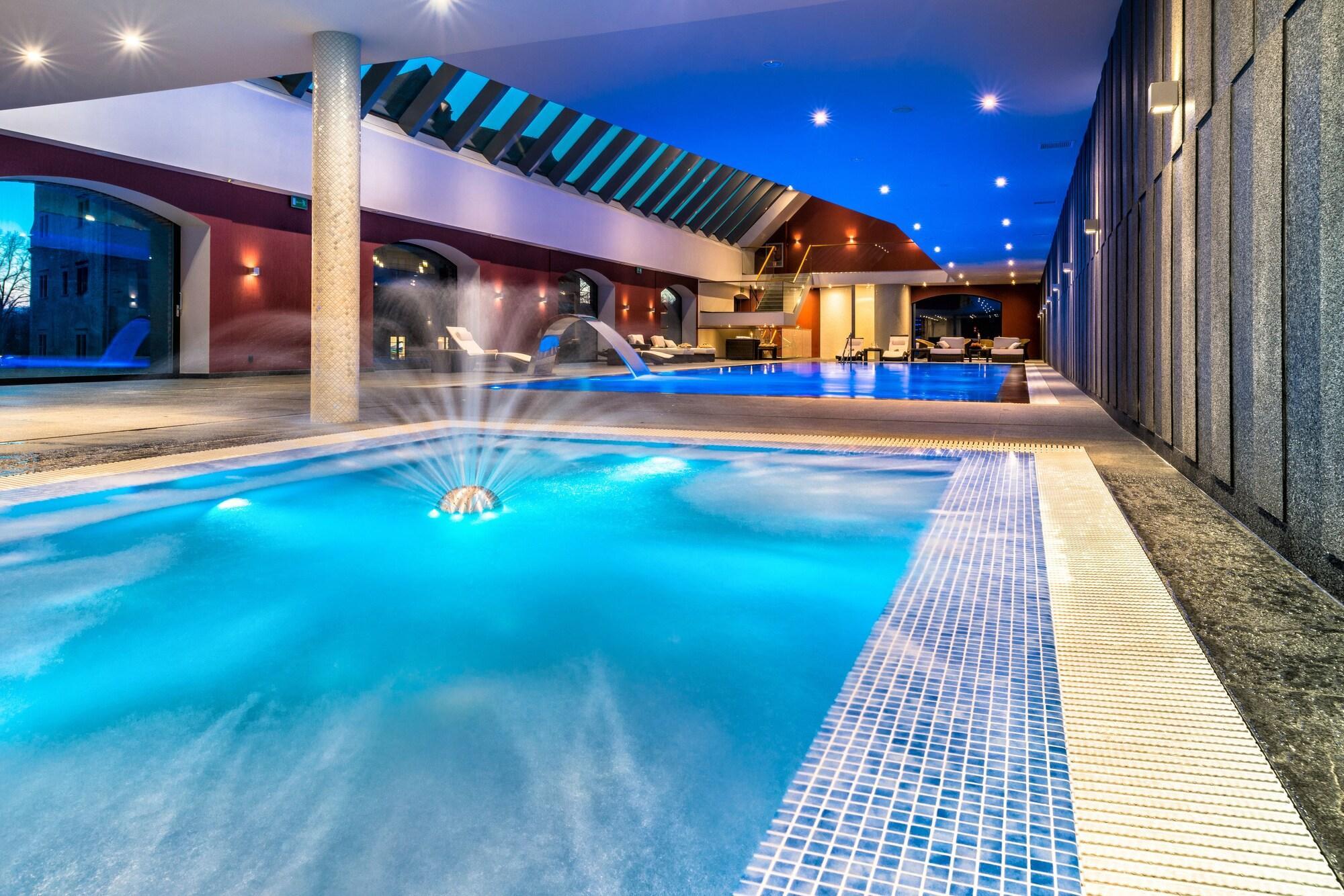 Vista Piscina Uroczysko Siedmiu Stawów Luxury Hotel