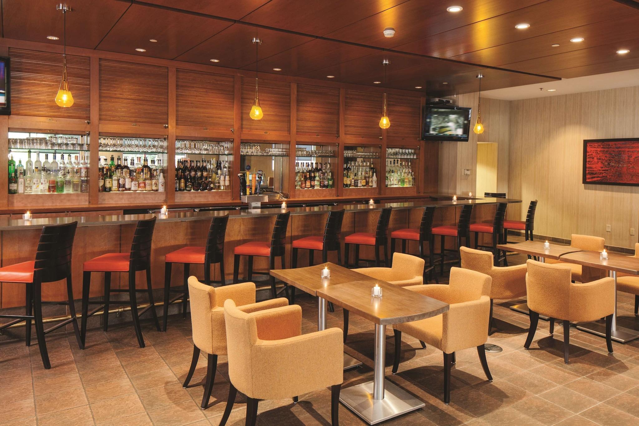 Bar/Salón DoubleTree by Hilton Boston - Downtown