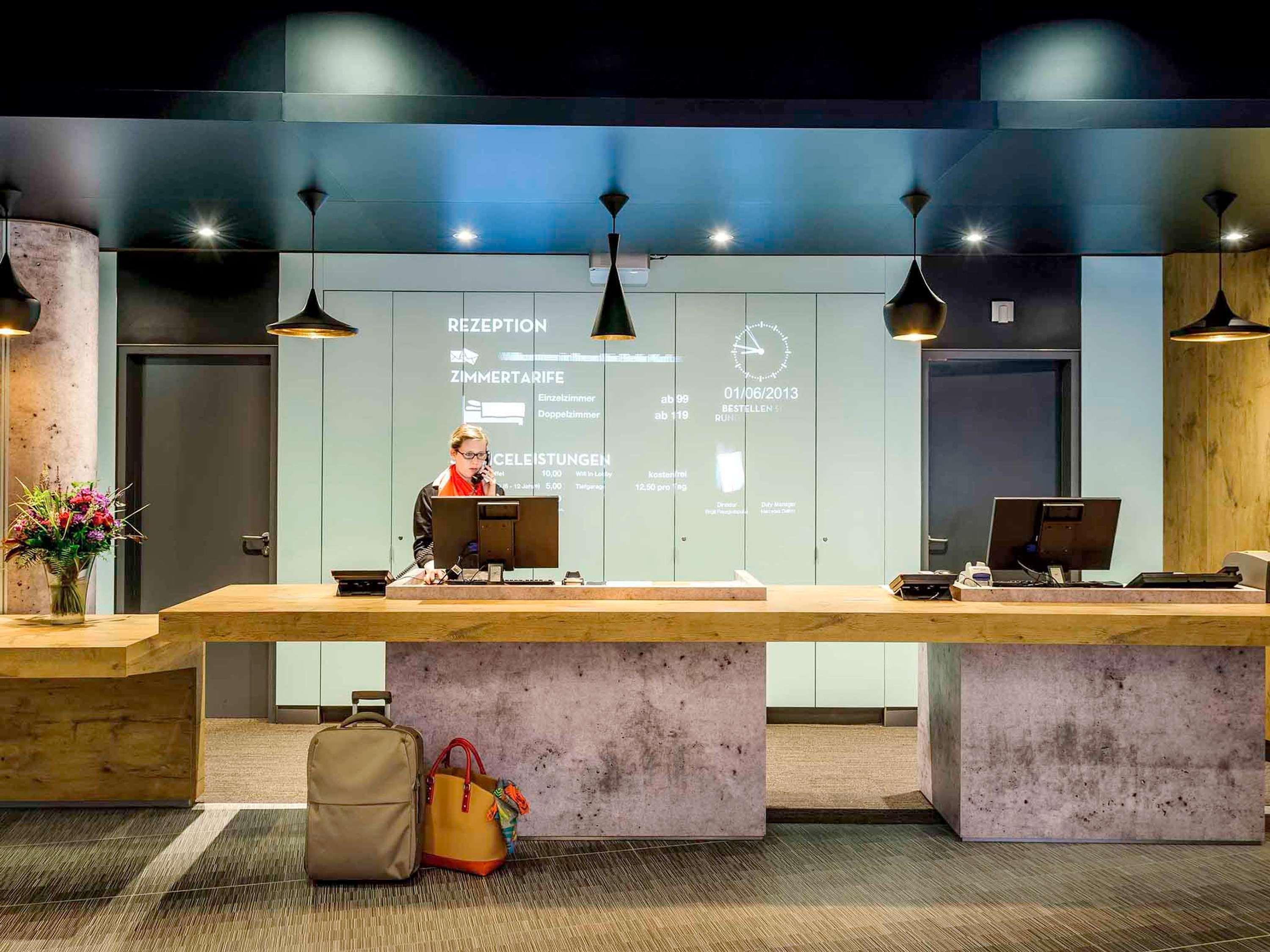 Vista Exterior ibis Berlin Kurfürstendamm