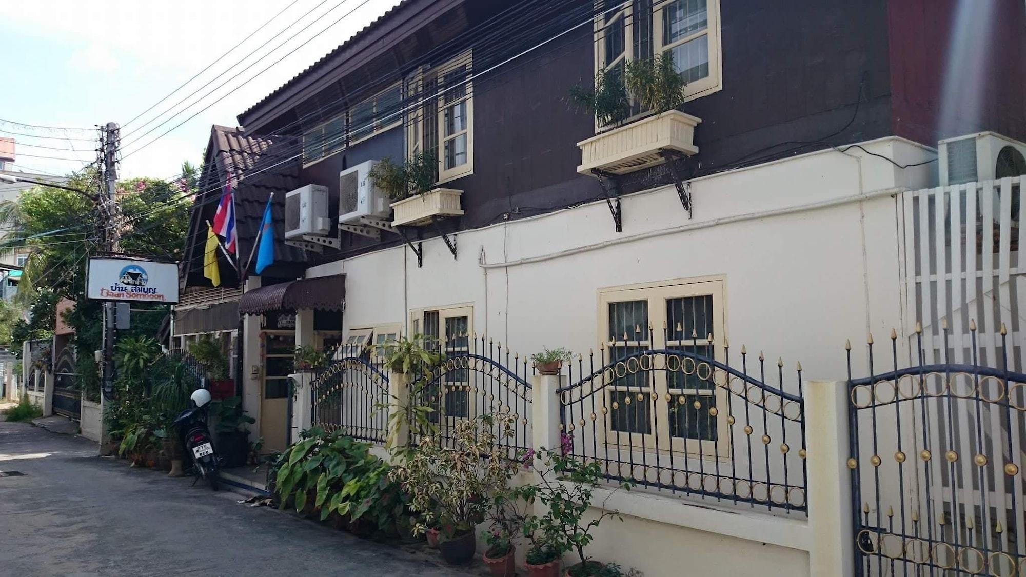 Vista Exterior Baan Somboon Guesthouse