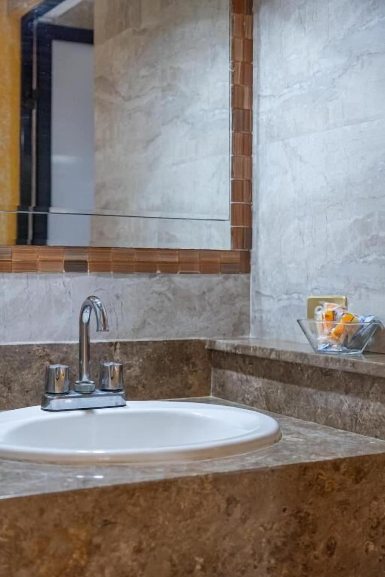 Equipamiento de Habitación Hotel Cañada Internacional