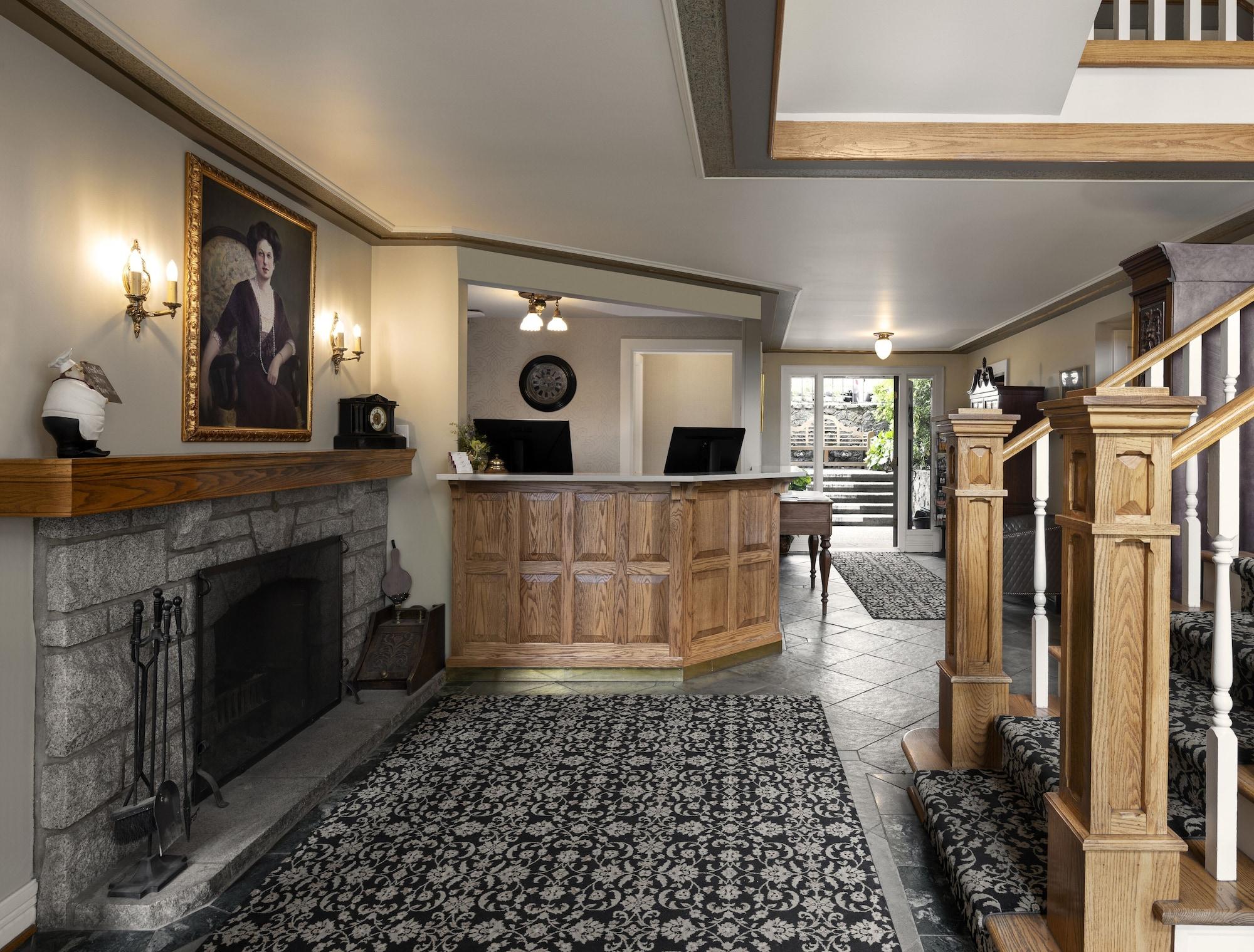 Vista Lobby Abigail's Hotel