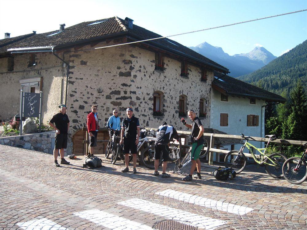 Varios Hotel Garni Fonte dei Veli