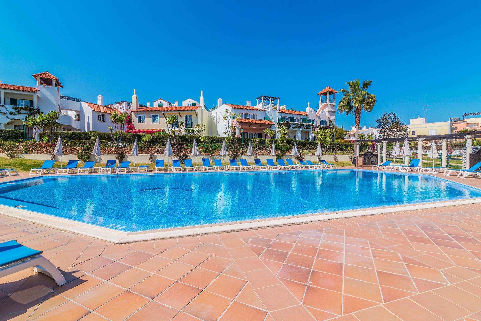 Vista Exterior Old Village & Prestige