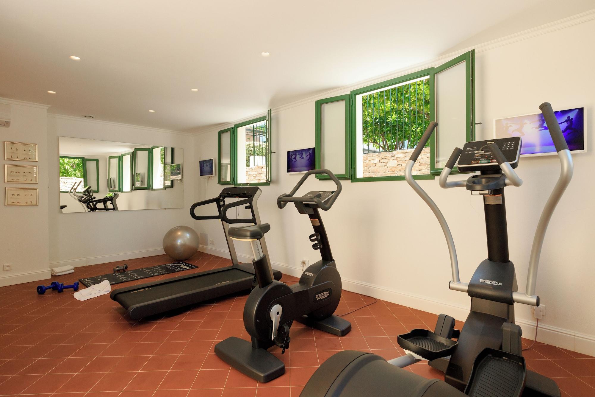Gimnasio Demeure Castel Brando Hôtel & SPA