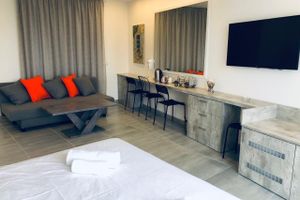 Alojamiento - White 11