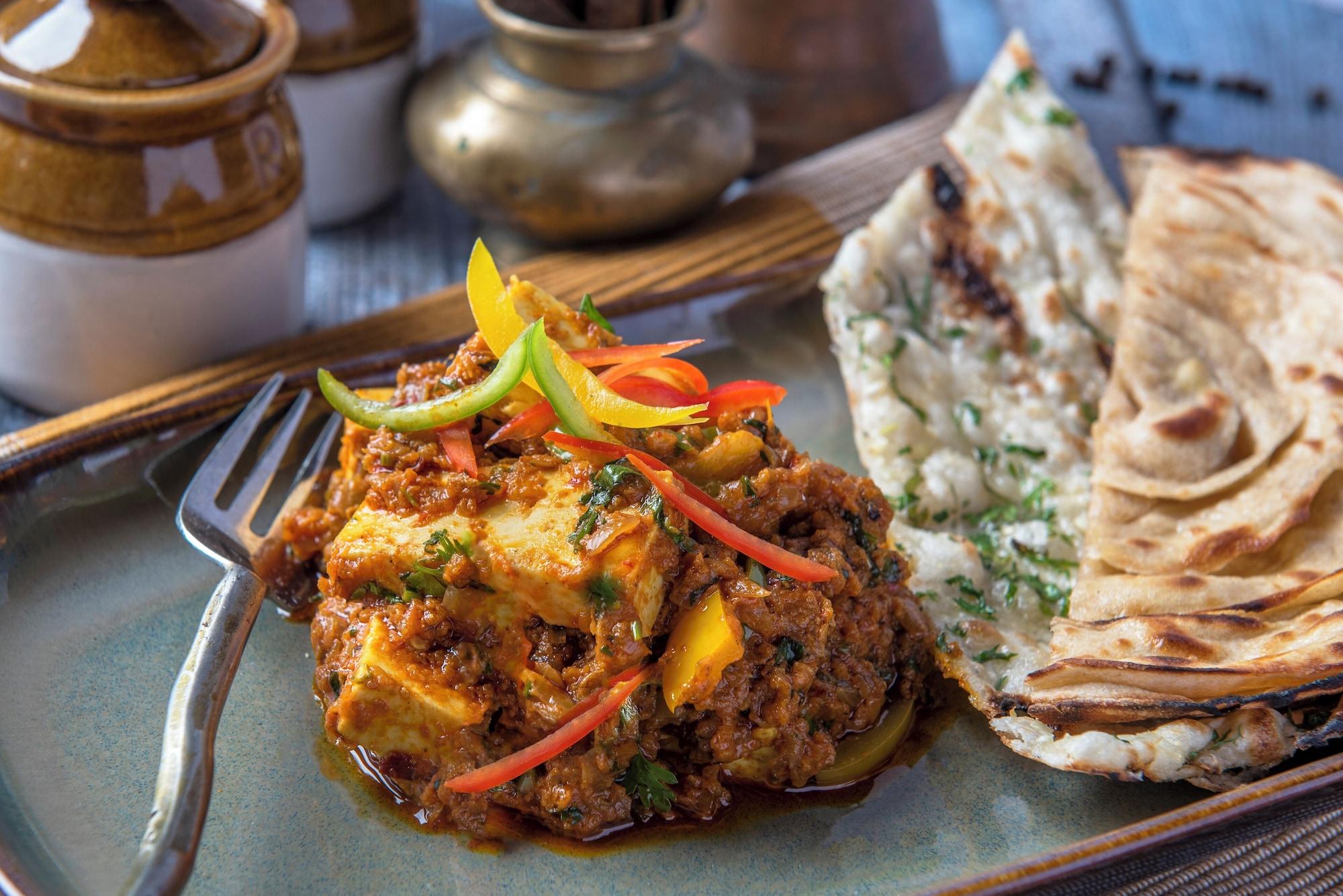 Restaurant WelcomHeritage Tadoba Vanya Villas Resort & Spa