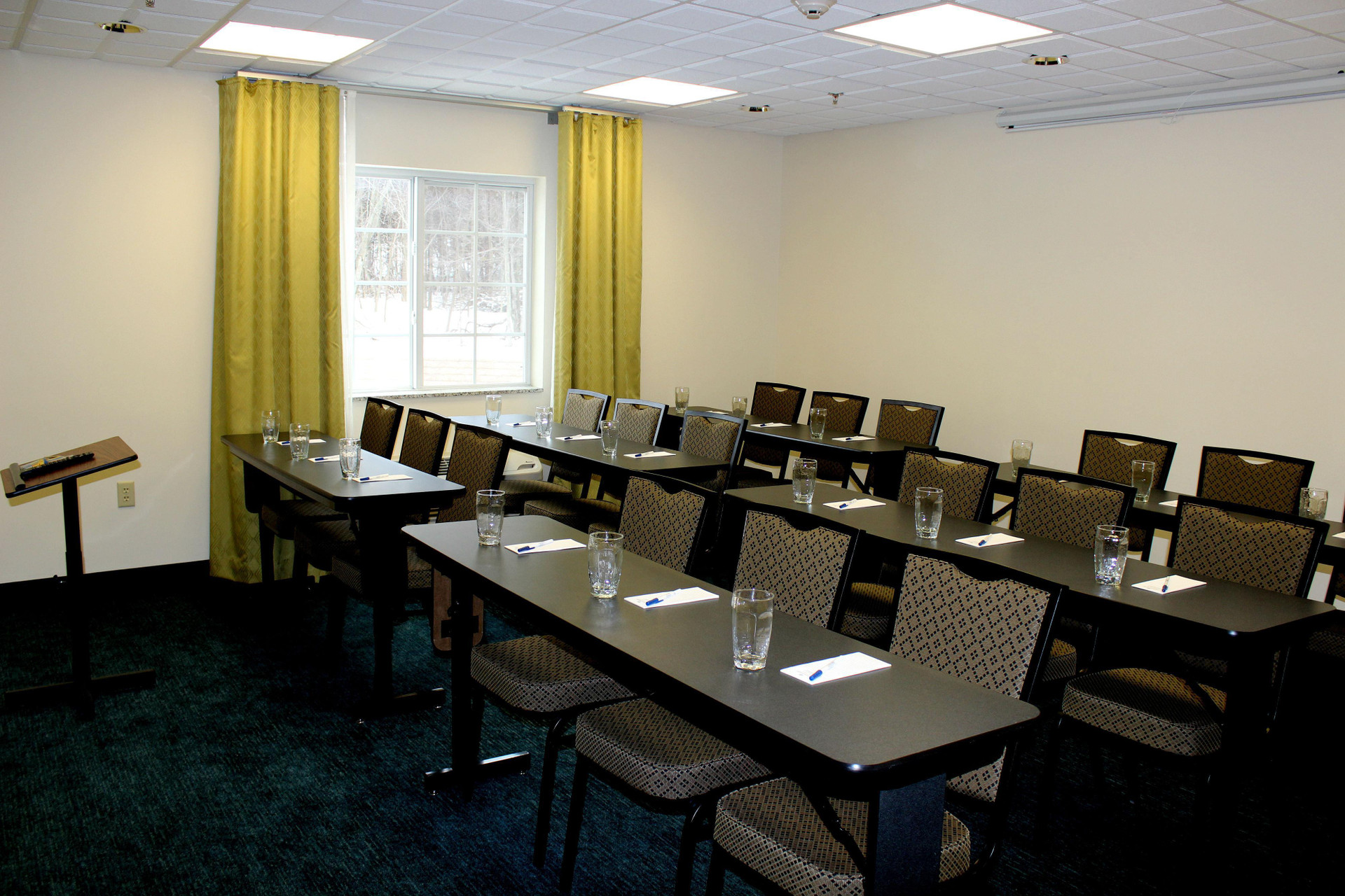 Centro de Negocios Candlewood Suites Arundel Mills / BWI Airport by IHG