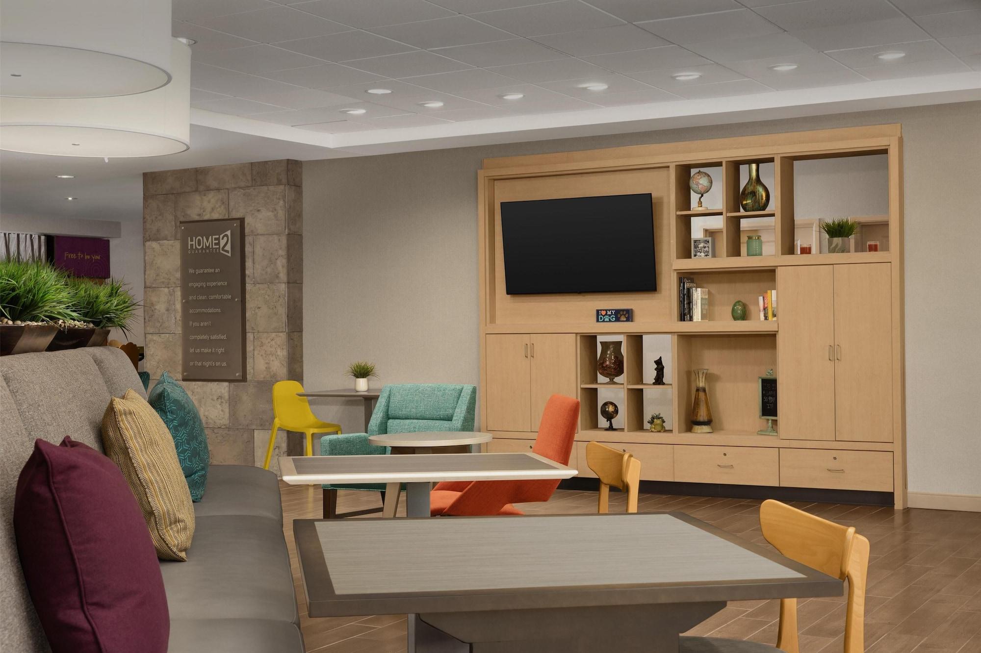 Vista Lobby Home2 Suites by Hilton Huntsville/Research Park Area, AL