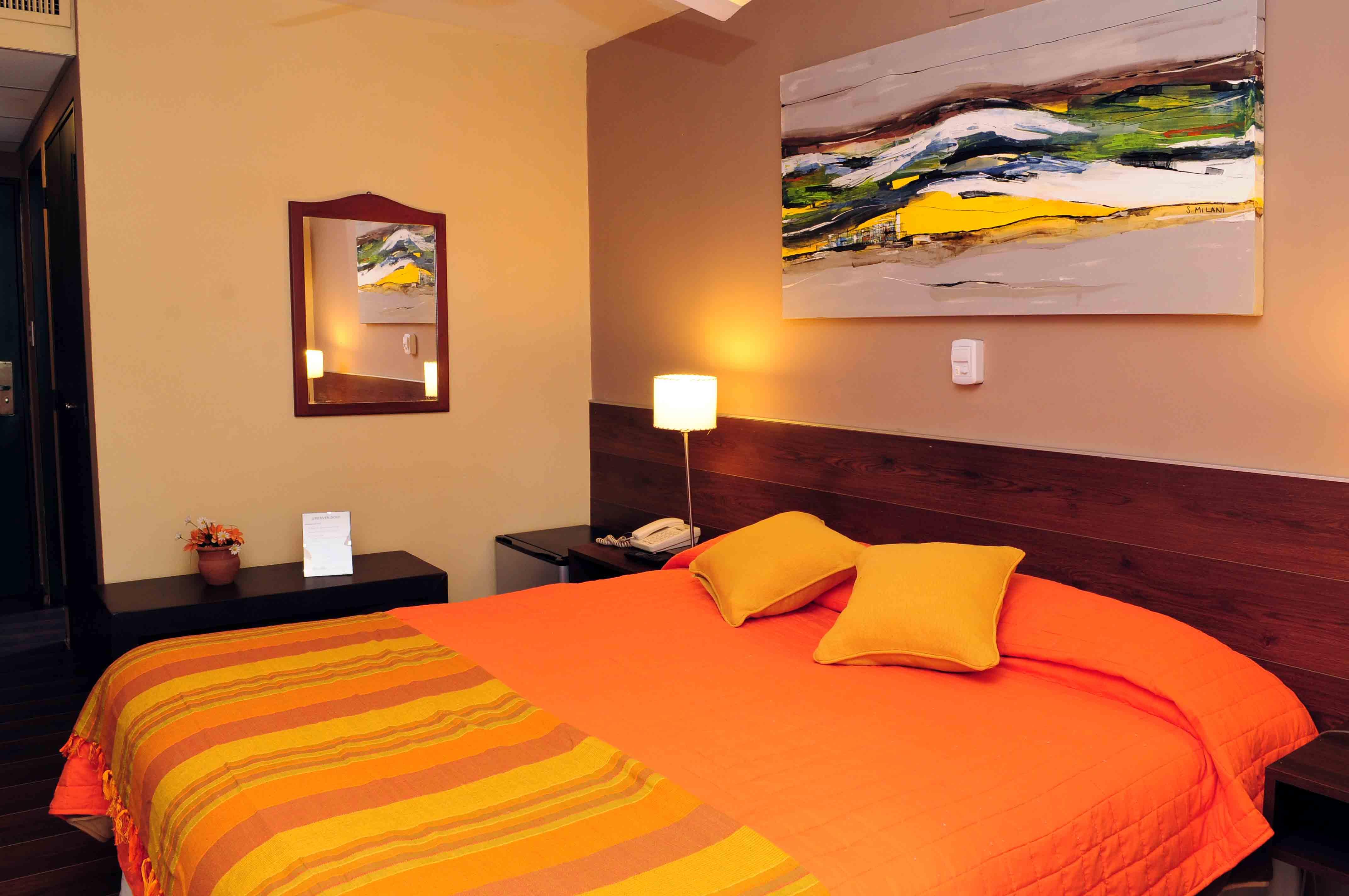 Hotel Costalago Suites