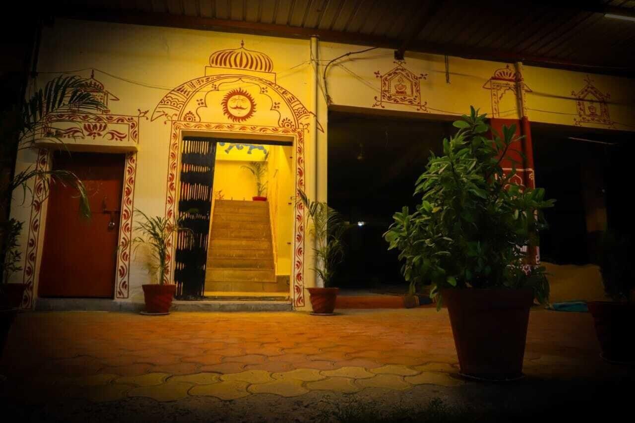 Vista Exterior Shree Shyam Mahal