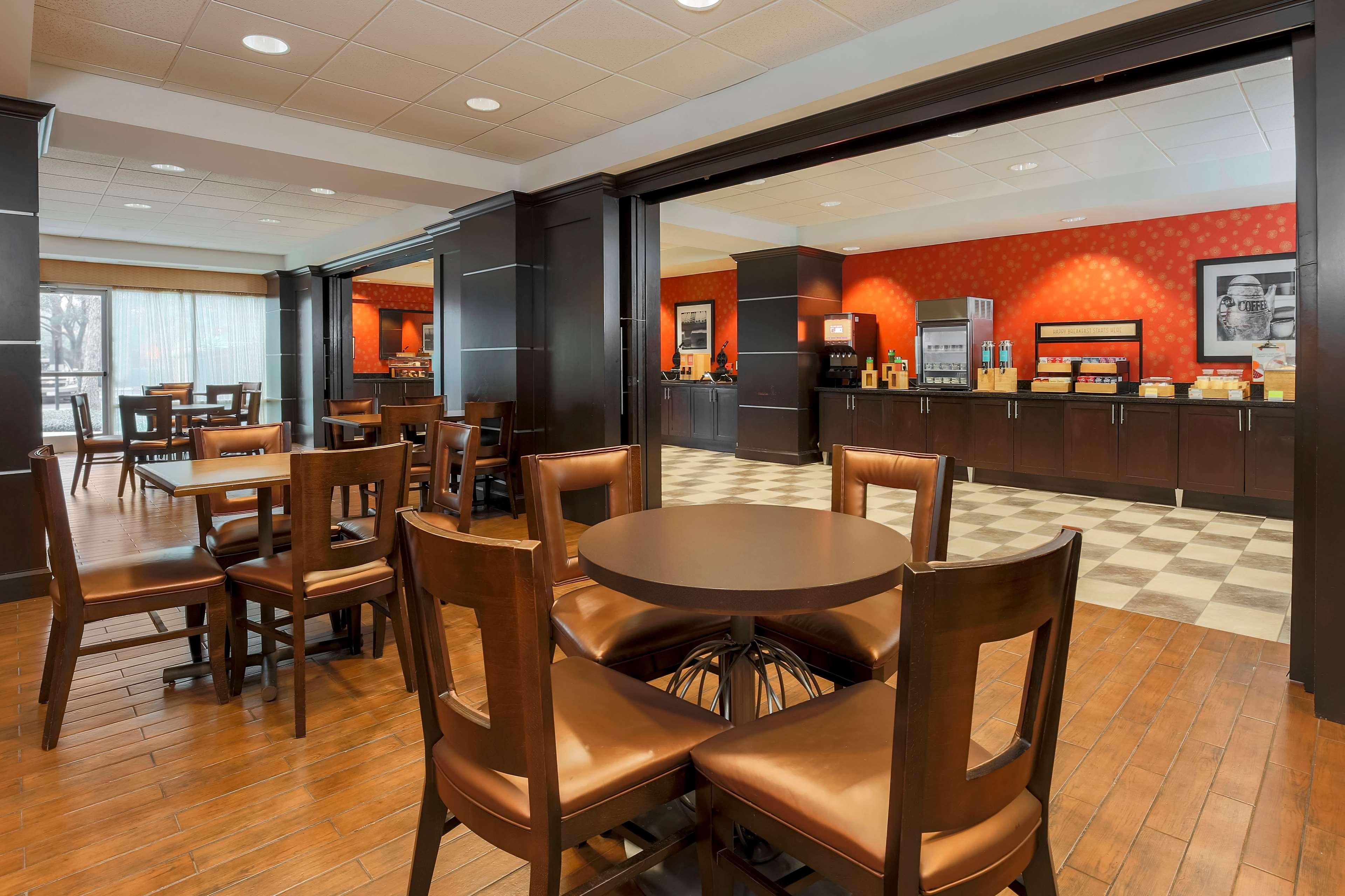 Restaurant Hampton Inn Houston-Near The Galleria