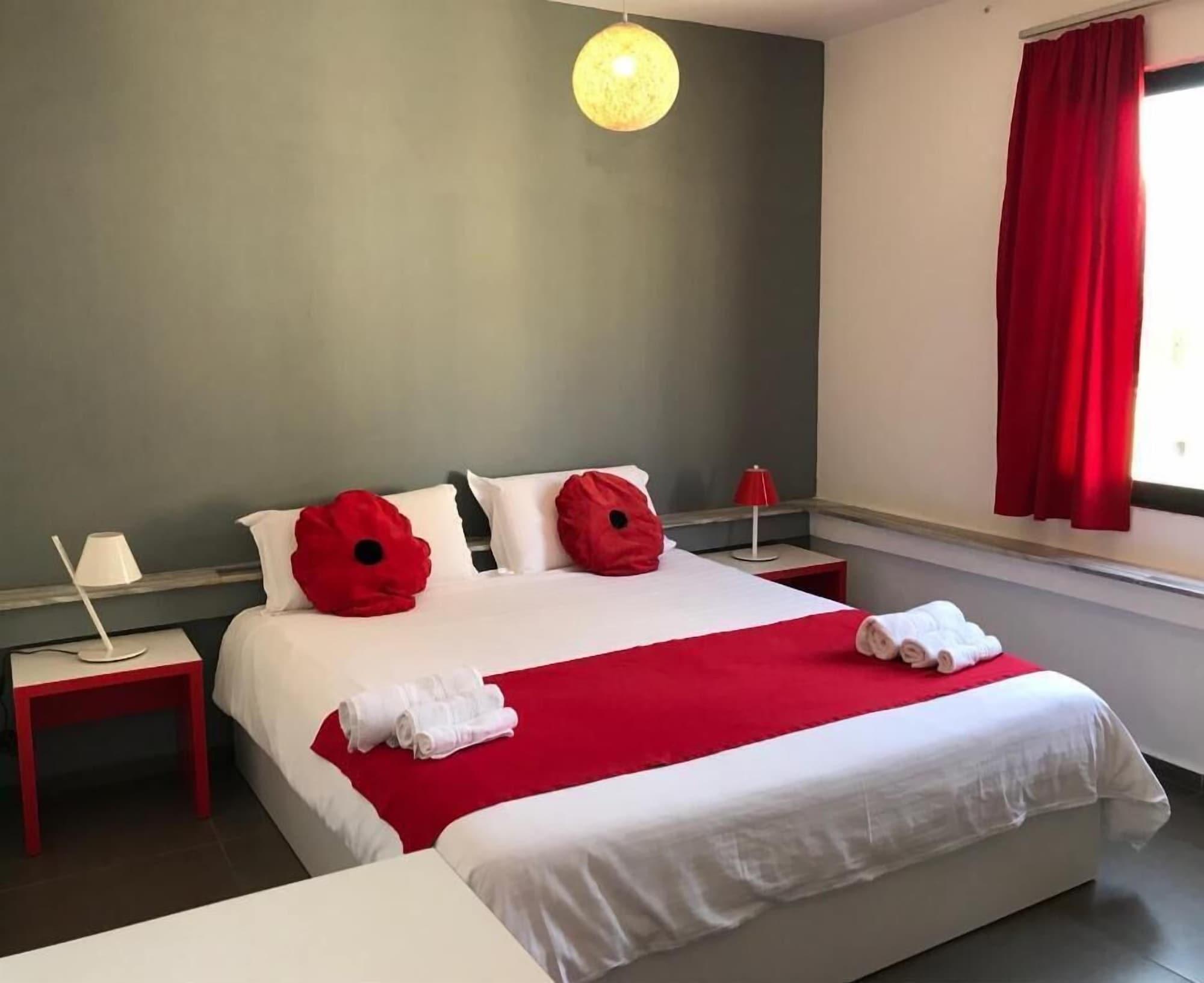 Quarto Hotel Liqeni