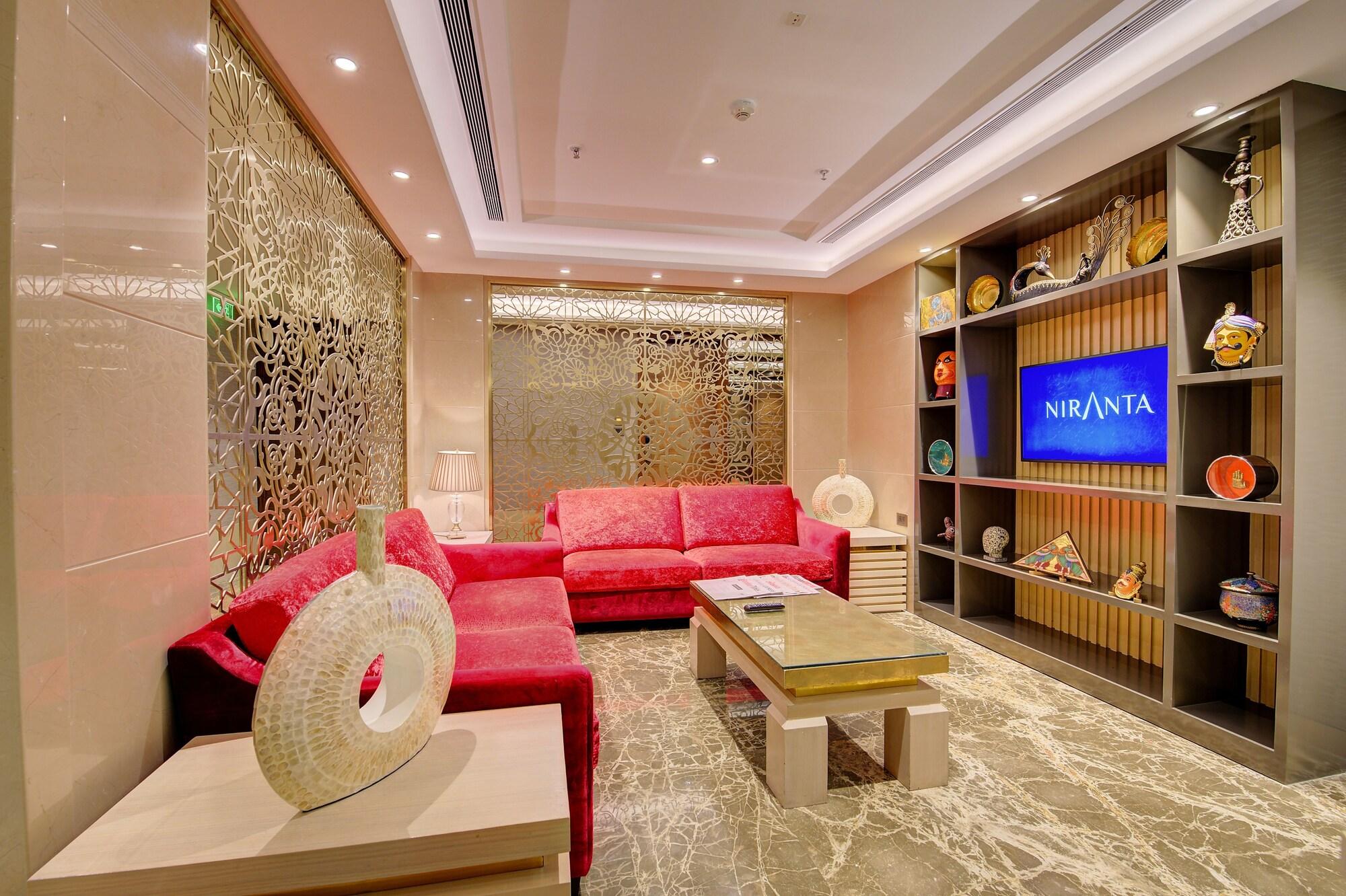 Vista Lobby Niranta Airport Transit Hotel & Lounge Terminal 2 Arrivals