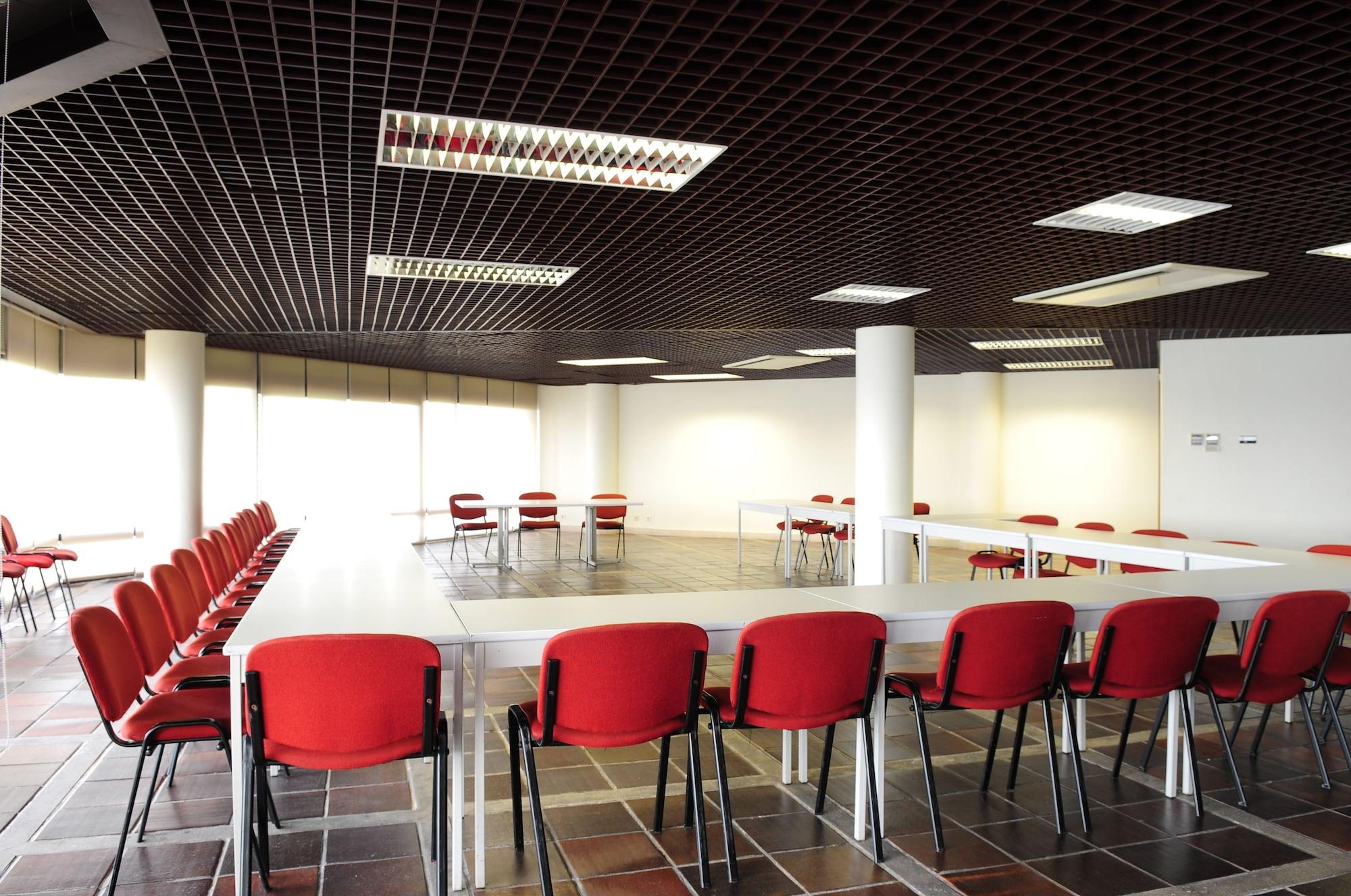 Sala de Reuniones HI Almada - Pousada Juventude - Hostel