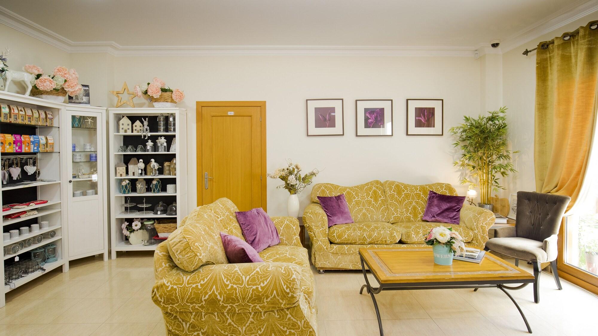 Vista Lobby Hotel Arce Baiona