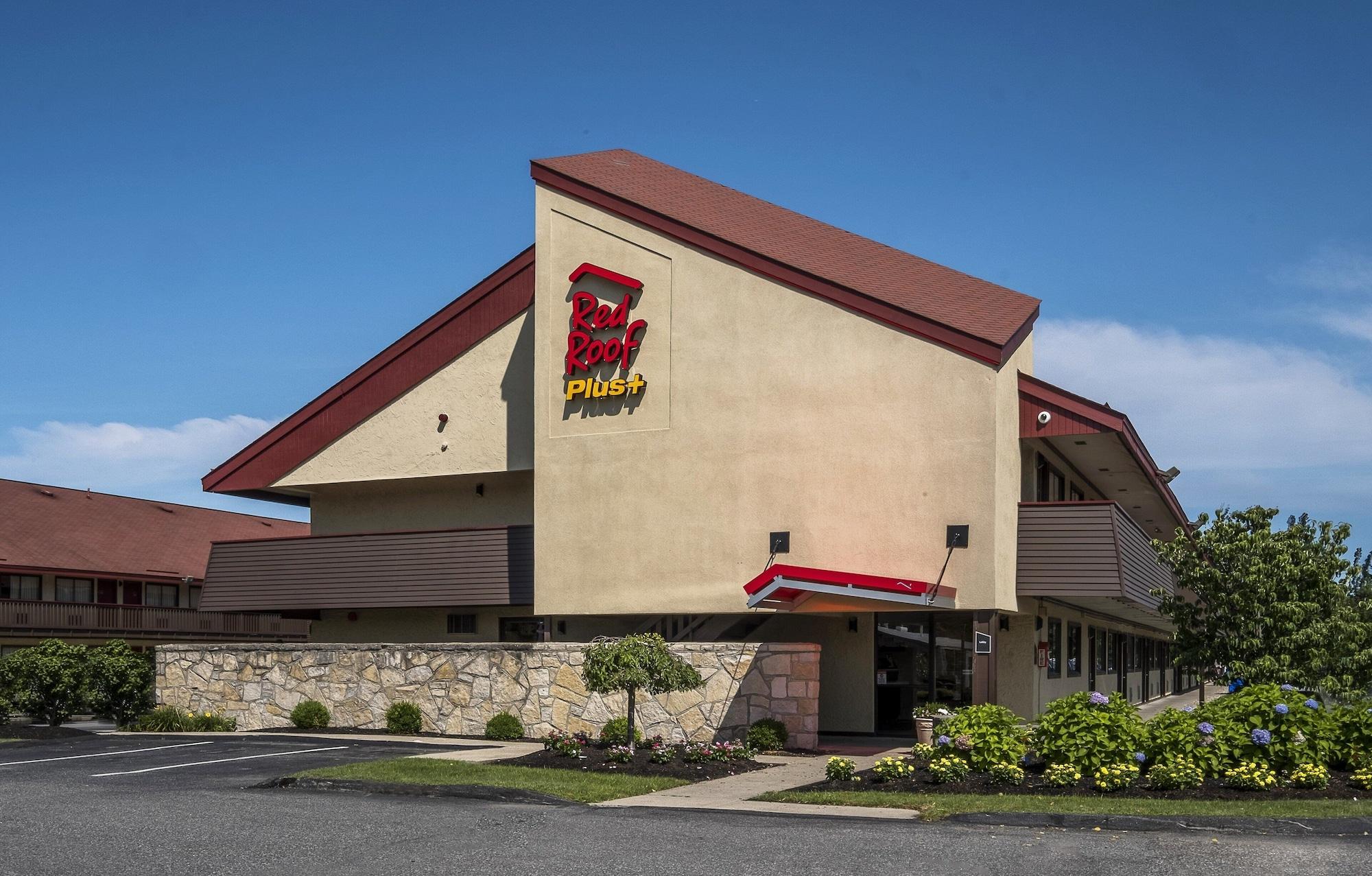 Vista Exterior Red Roof Inn PLUS+ Boston - Framingham