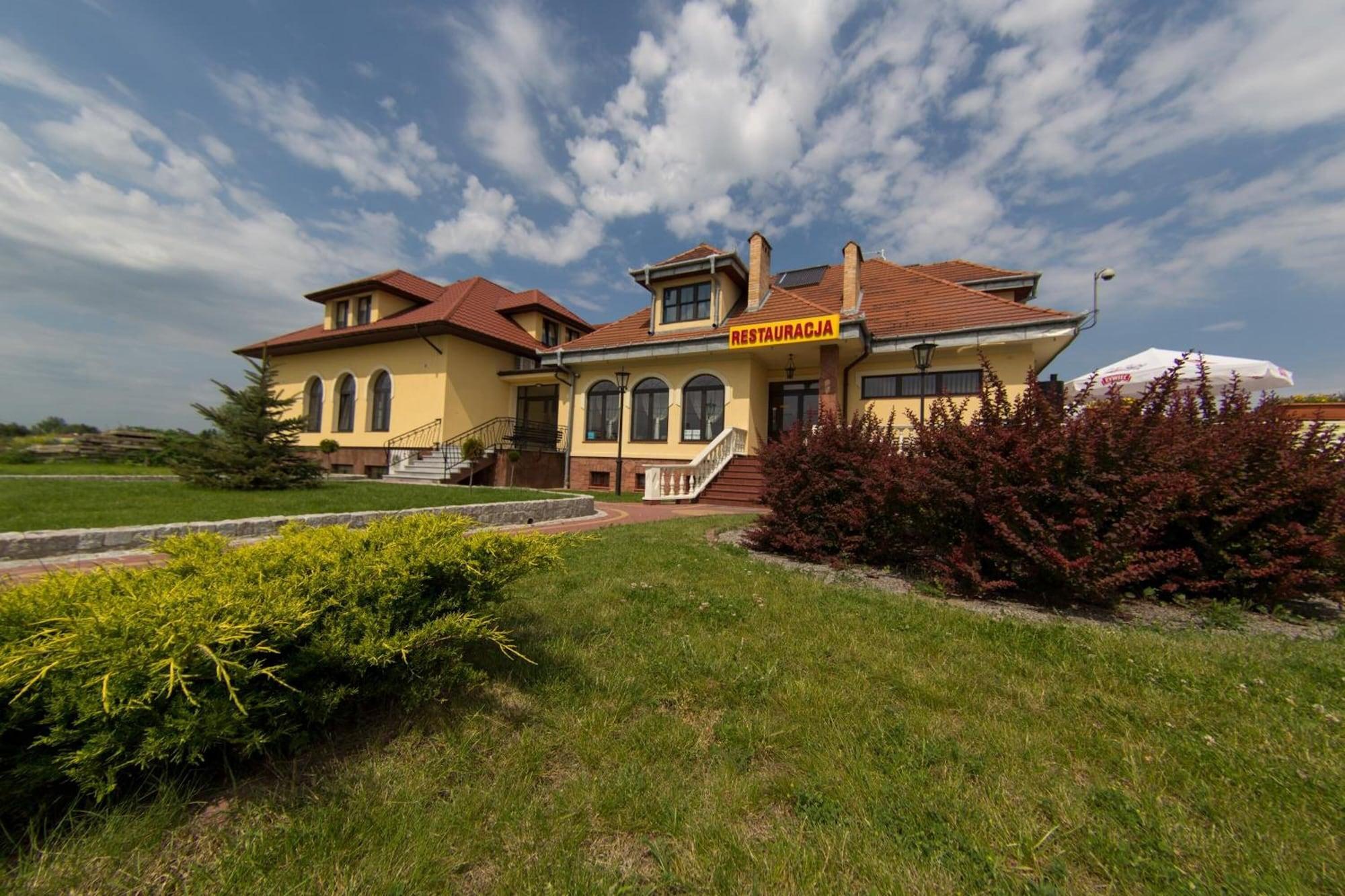 Vista Exterior Restauracja & Noclegi Grill Solo