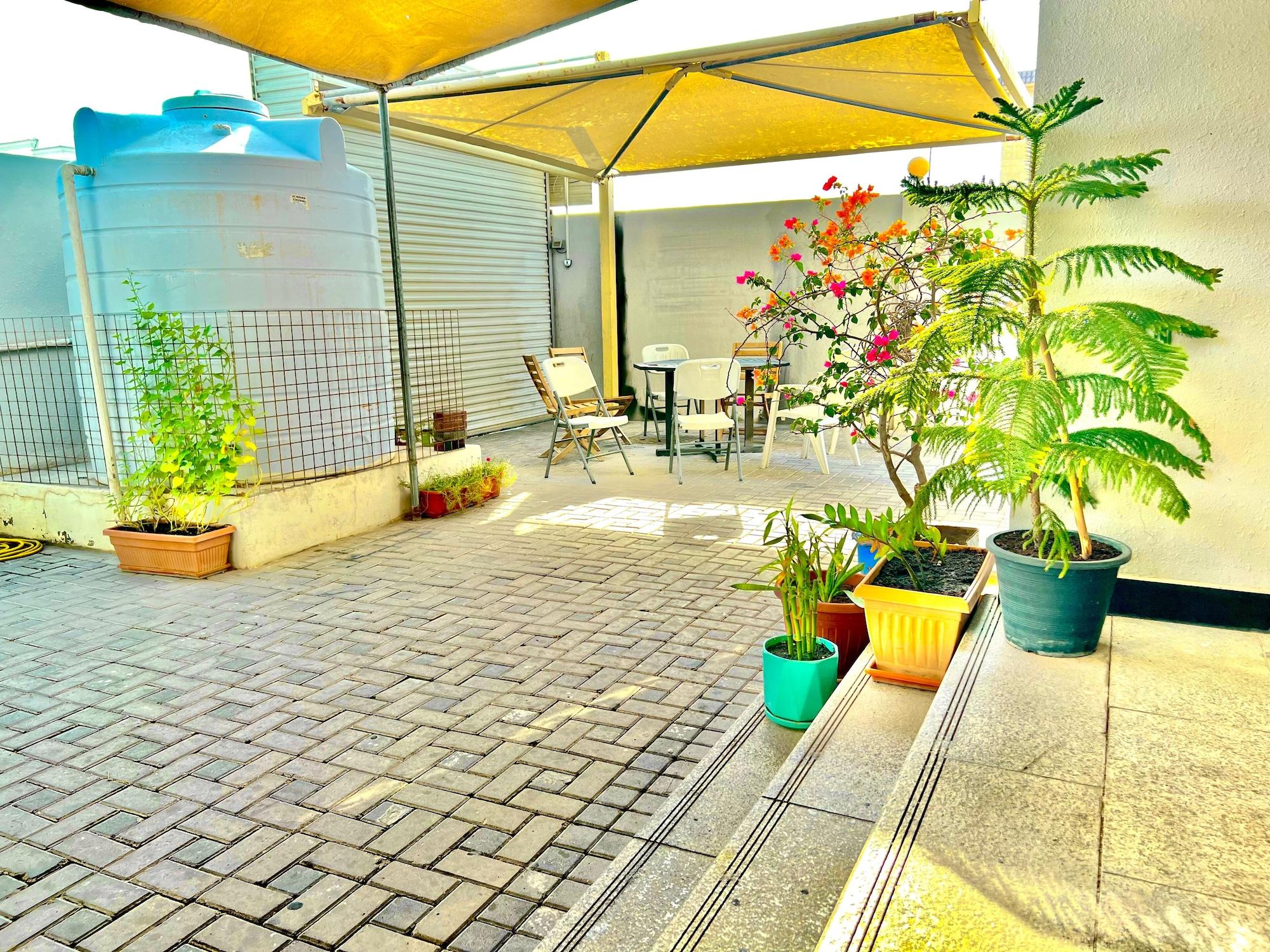 Vista Exterior Home Stay Hostel