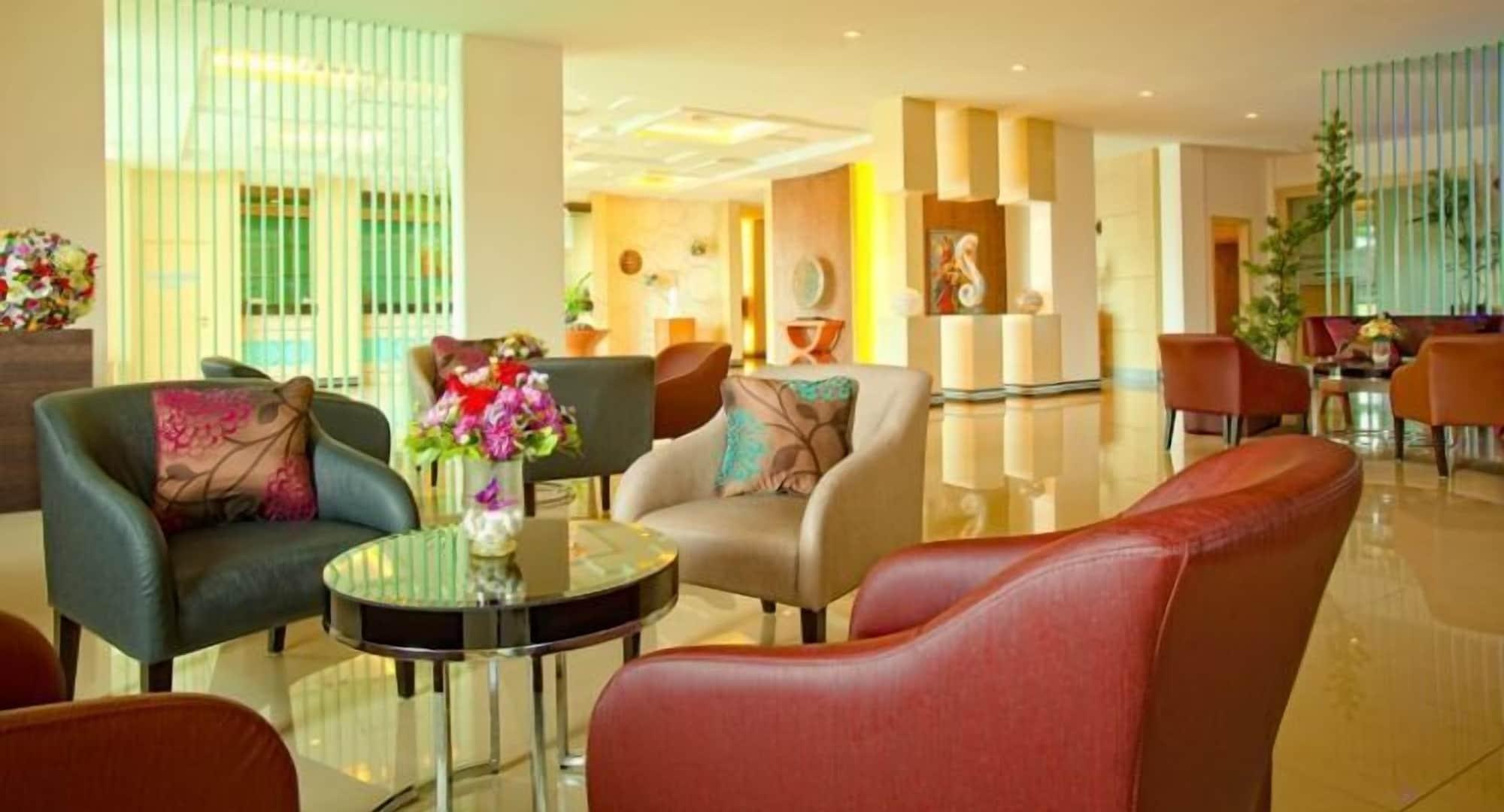 Vista Lobby Jinhold Apartment Hotel Bintulu